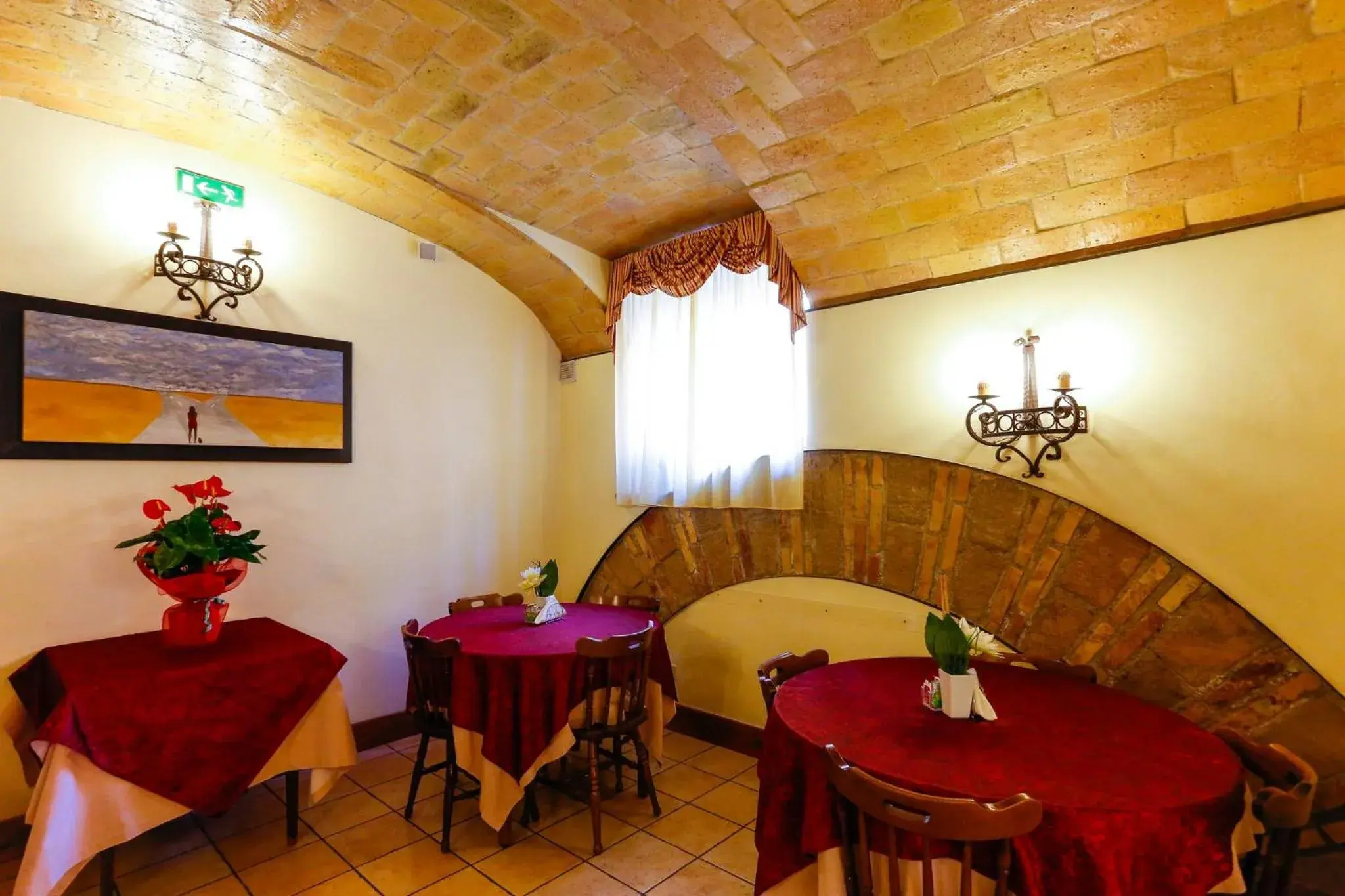 Restaurant/places to eat, Dining Area in Hotel Tempio Di Pallade