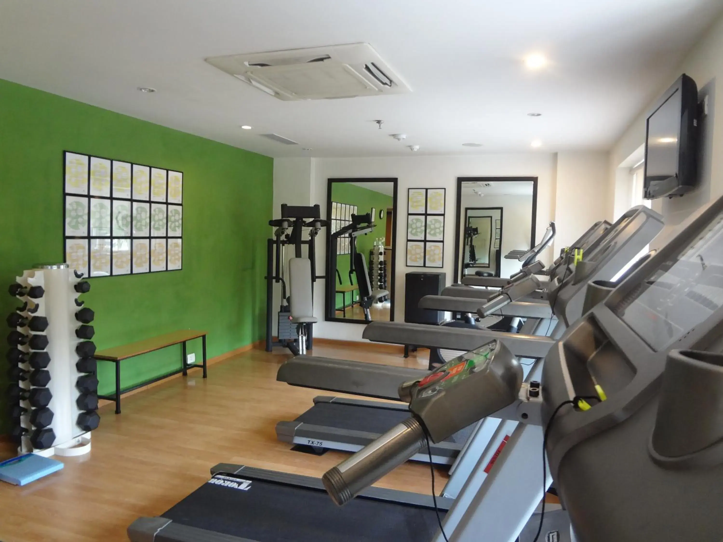 Fitness centre/facilities, Fitness Center/Facilities in Lemon Tree Hotel, Ahmedabad