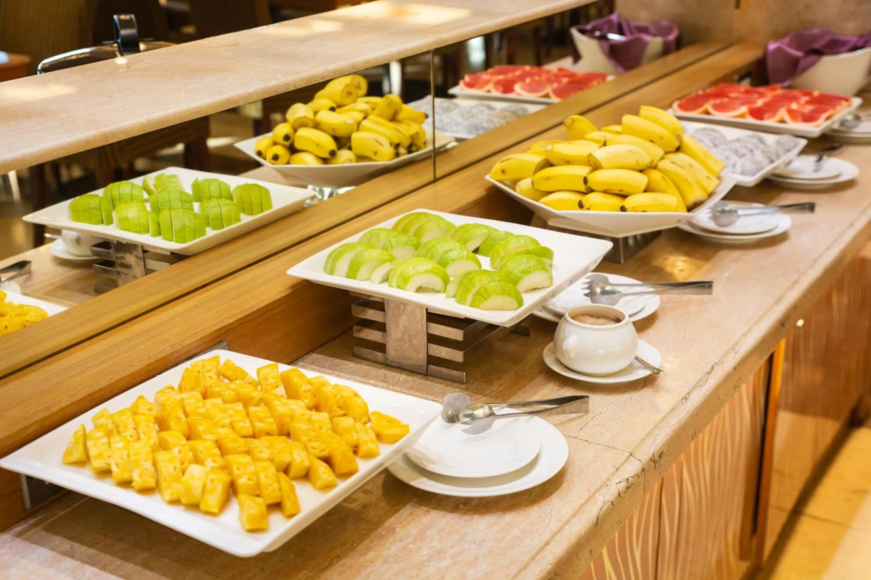 Breakfast in E-DA Skylark Hotel