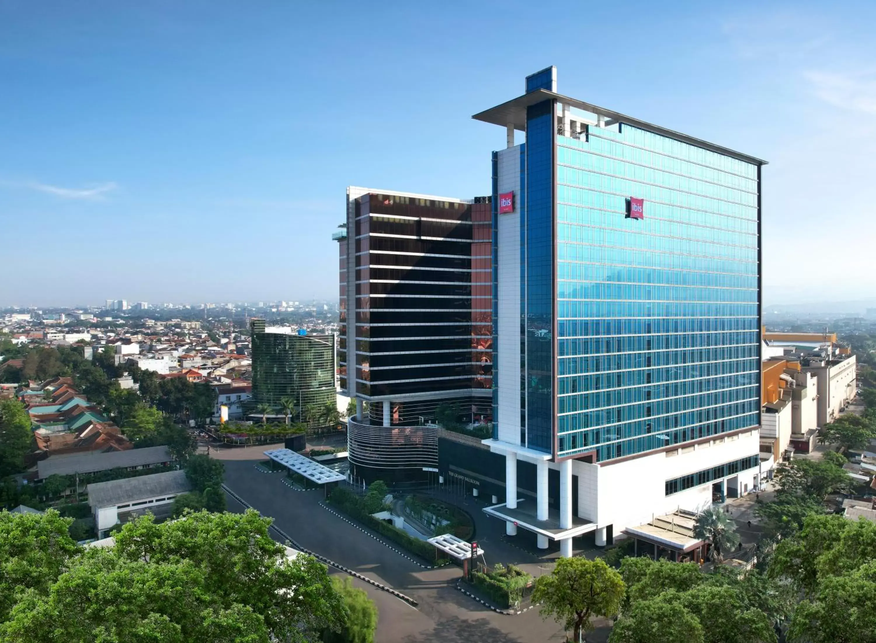 Property building in Ibis Bandung Trans Studio