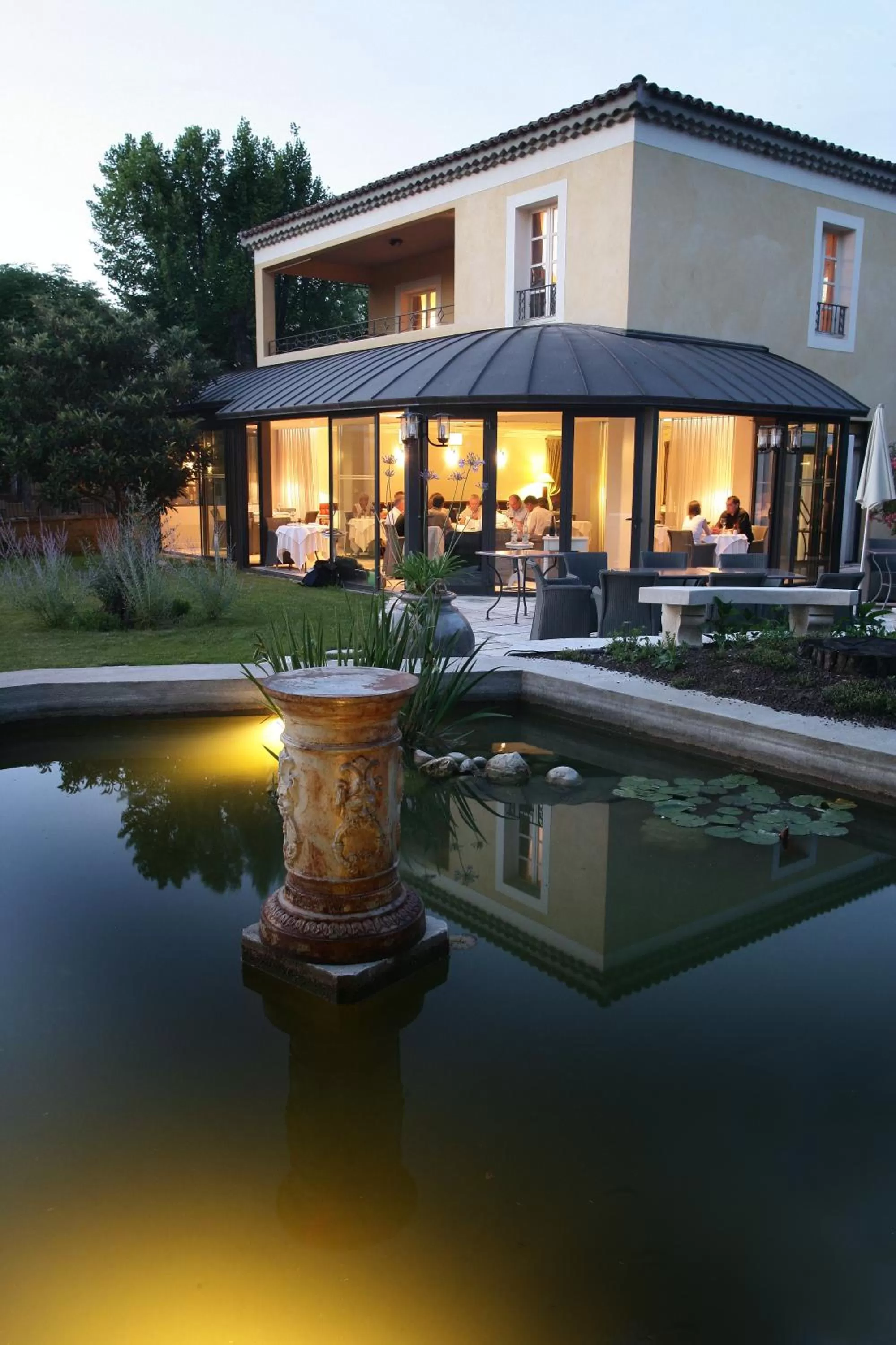 Property building in Villa Augusta