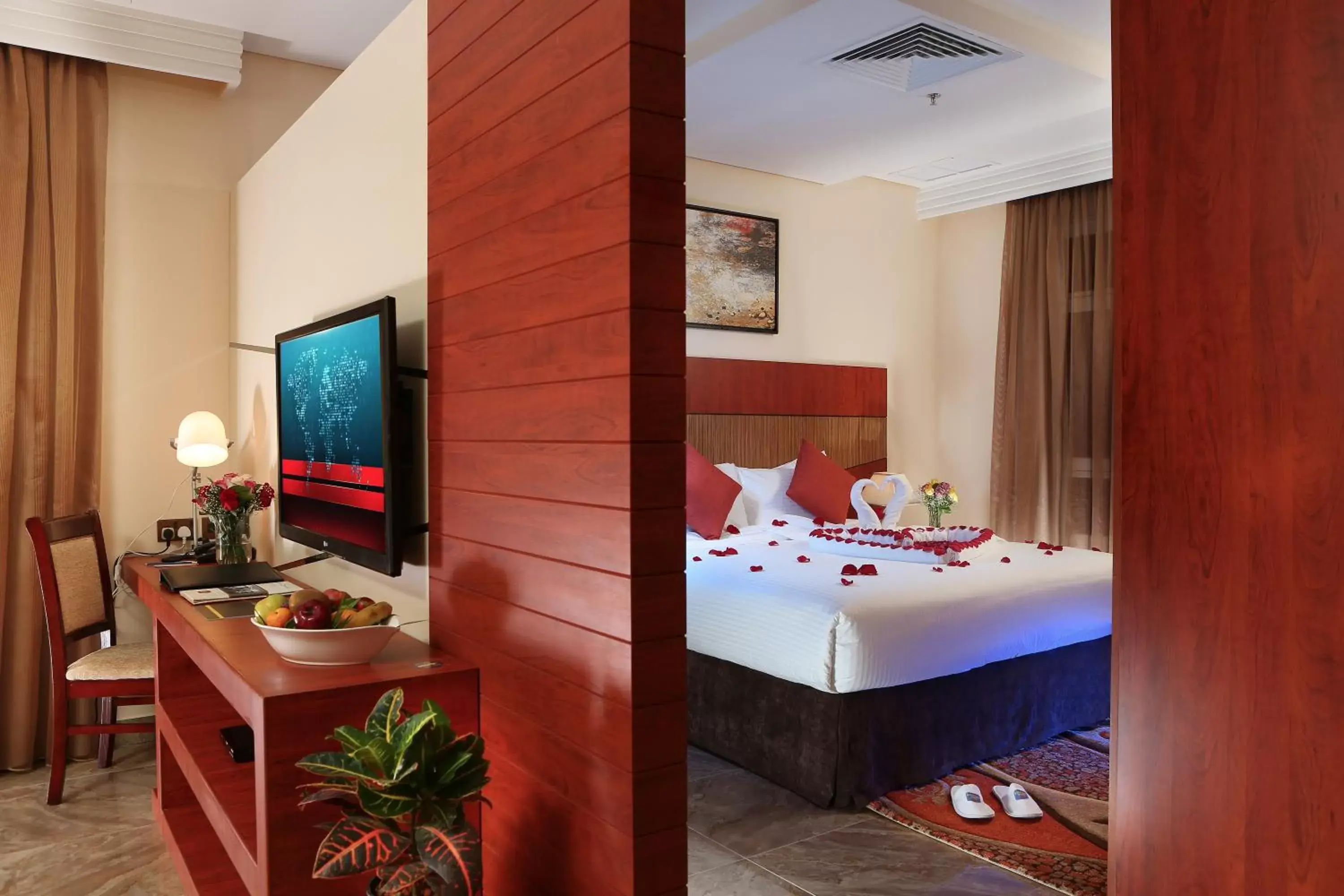 Bed in Best Western Plus Salmiya Bed in Best Western Plus Salmiya