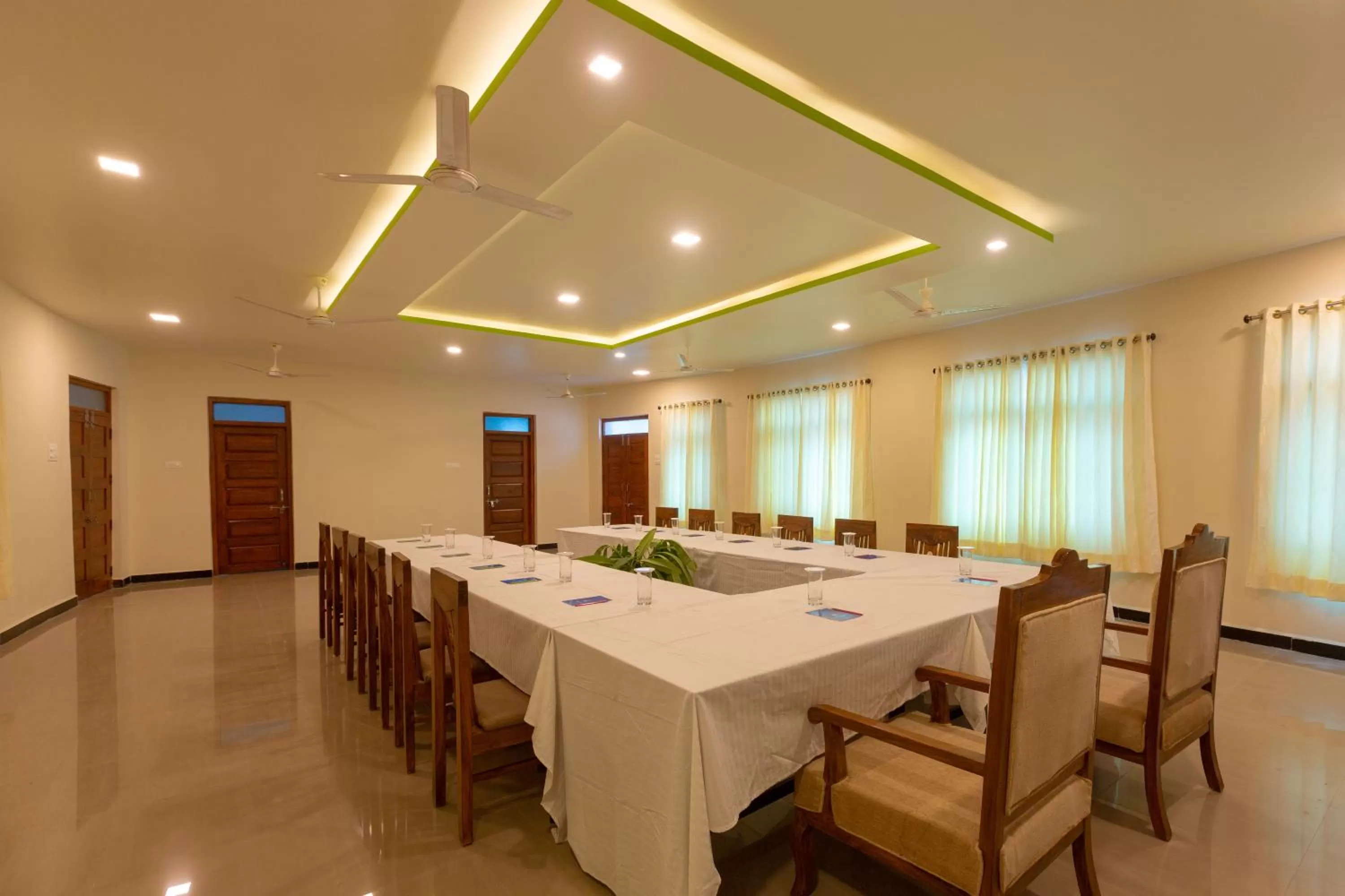 KSTDC Hotel Mayura Krishna Almatti