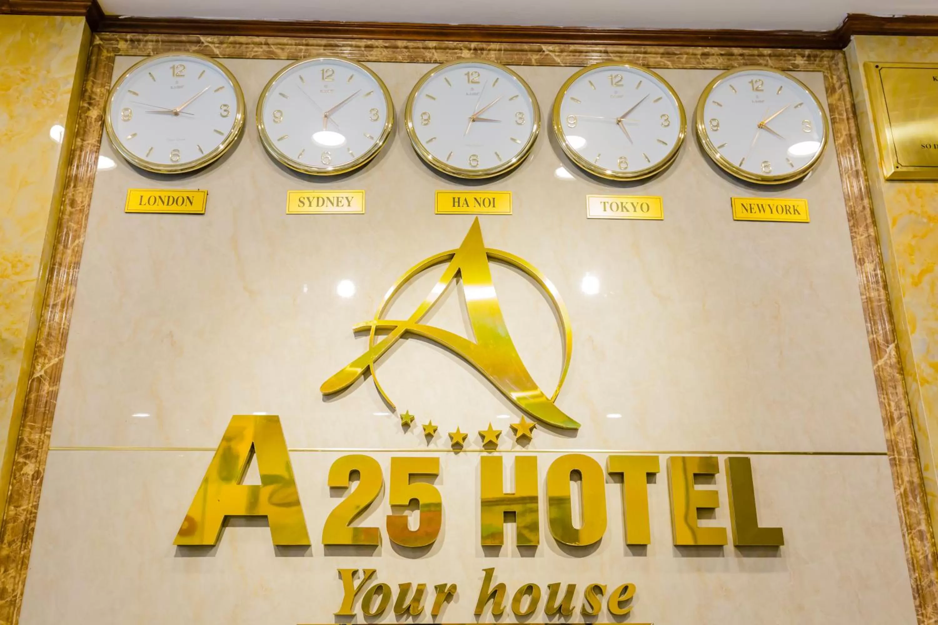 A25 Hotel - 30 An Dương