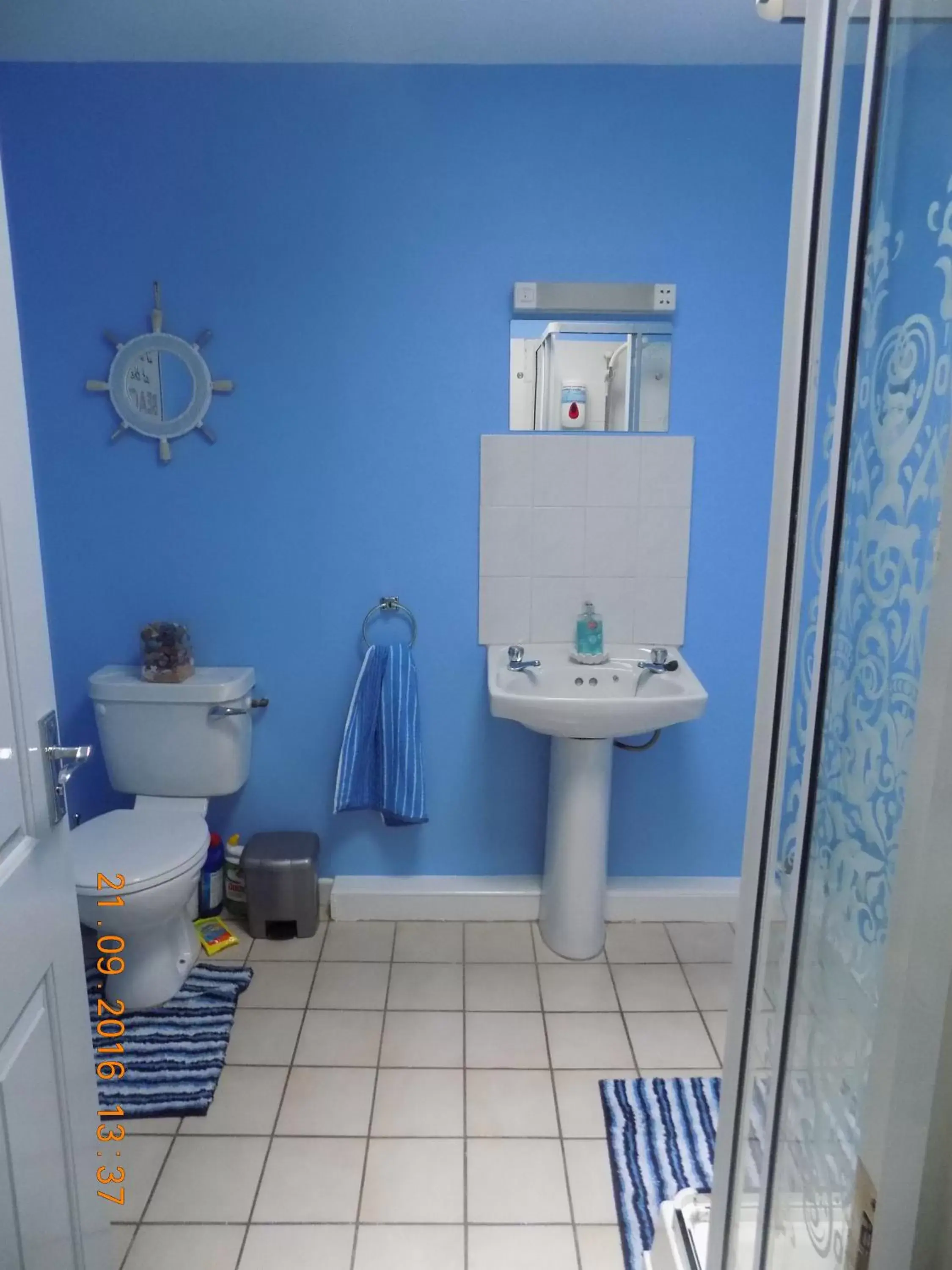 Bathroom in Cú Chulainns Accommodation
