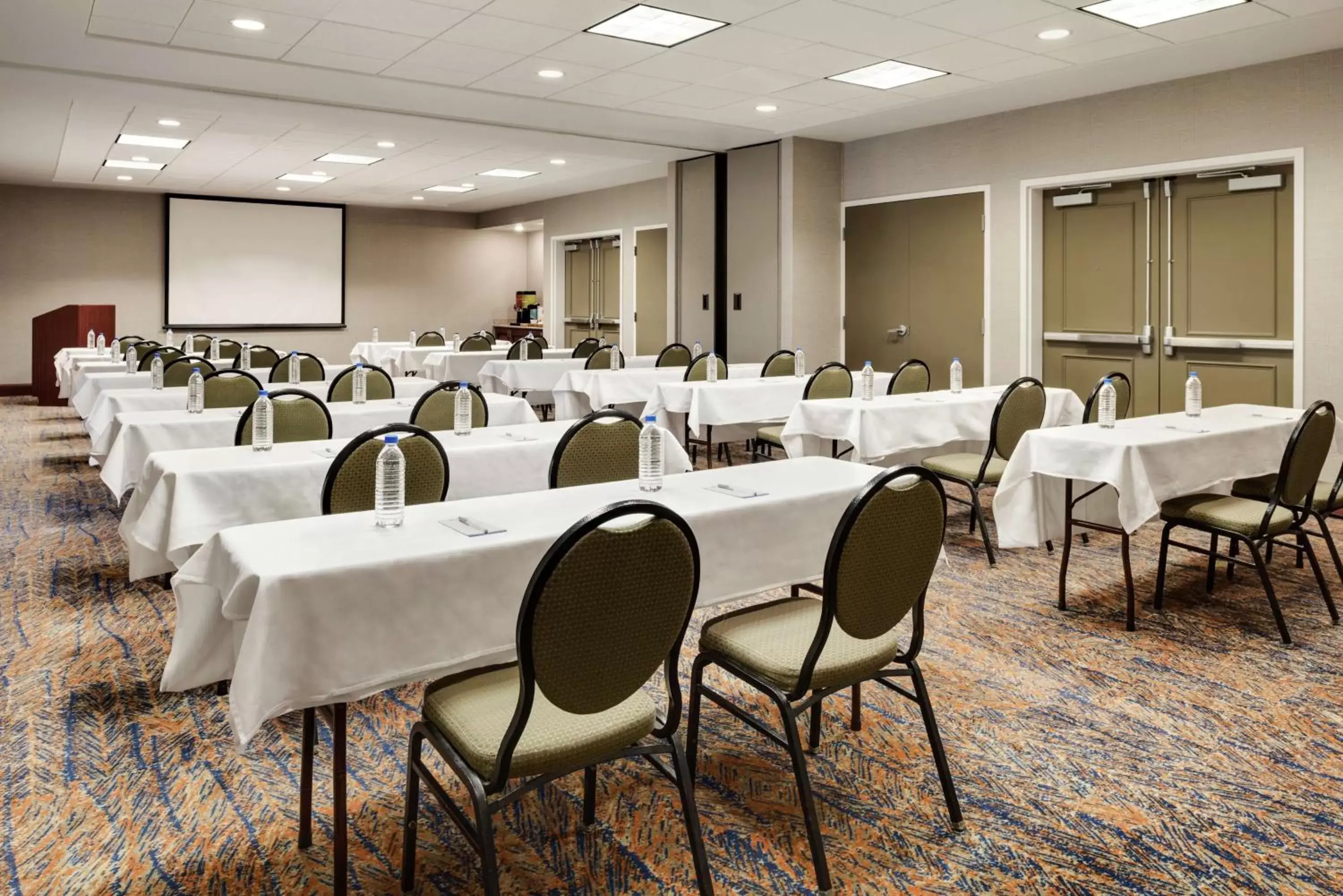 Meeting/conference room in Hilton Garden Inn Dubuque Downtown
