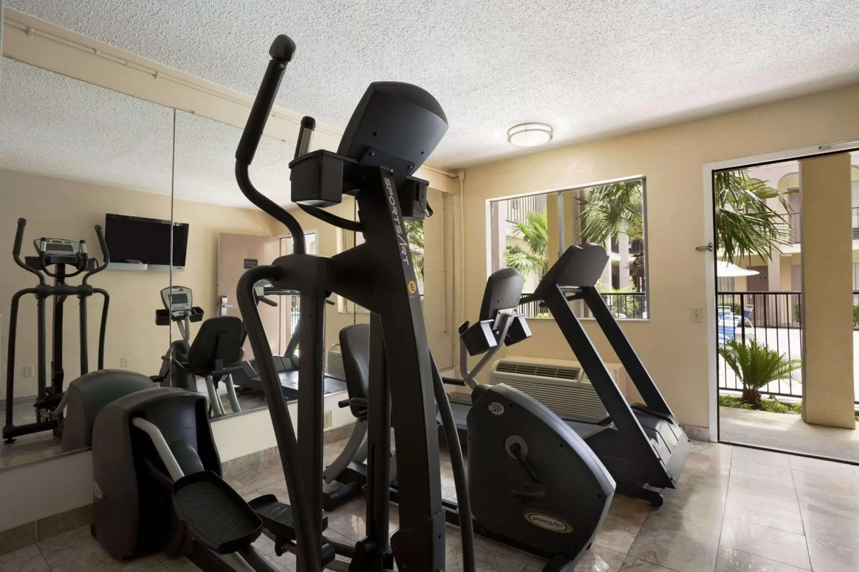 Fitness centre/facilities, Fitness Center/Facilities in Days Inn by Wyndham Dallas Irving