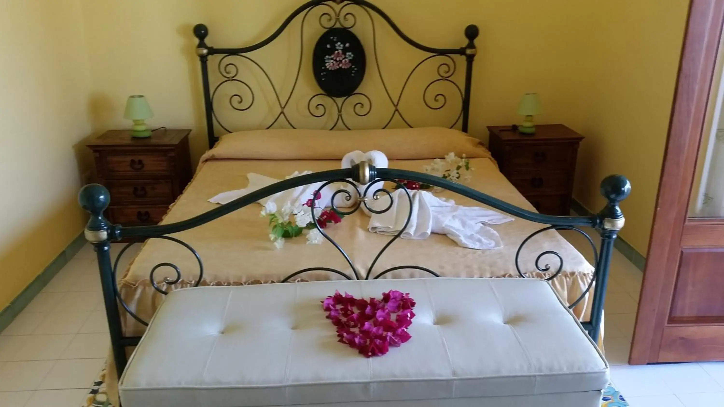 Bed in B&B Villa Maristella