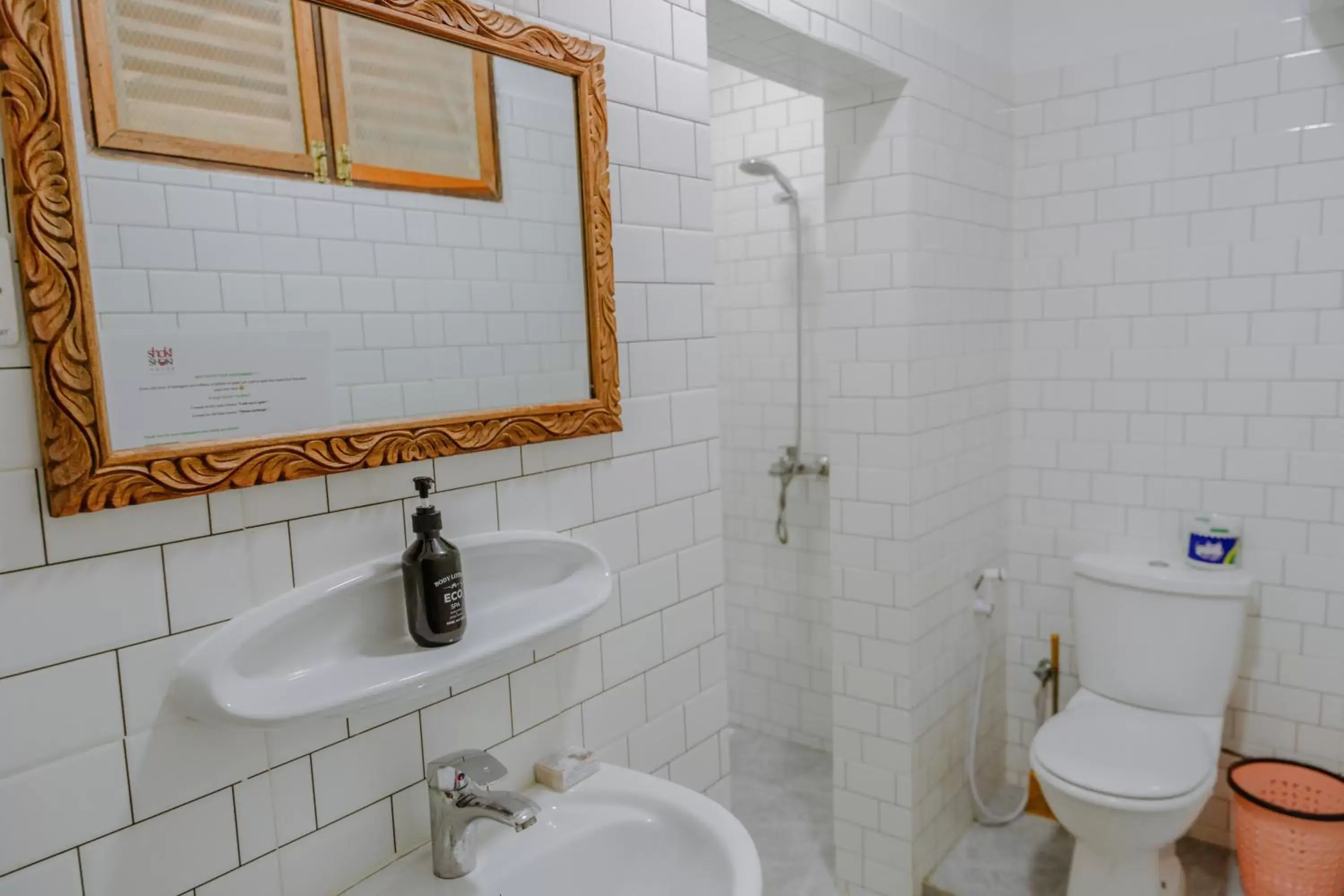 Bathroom in Shoki Shoki House Stone Town