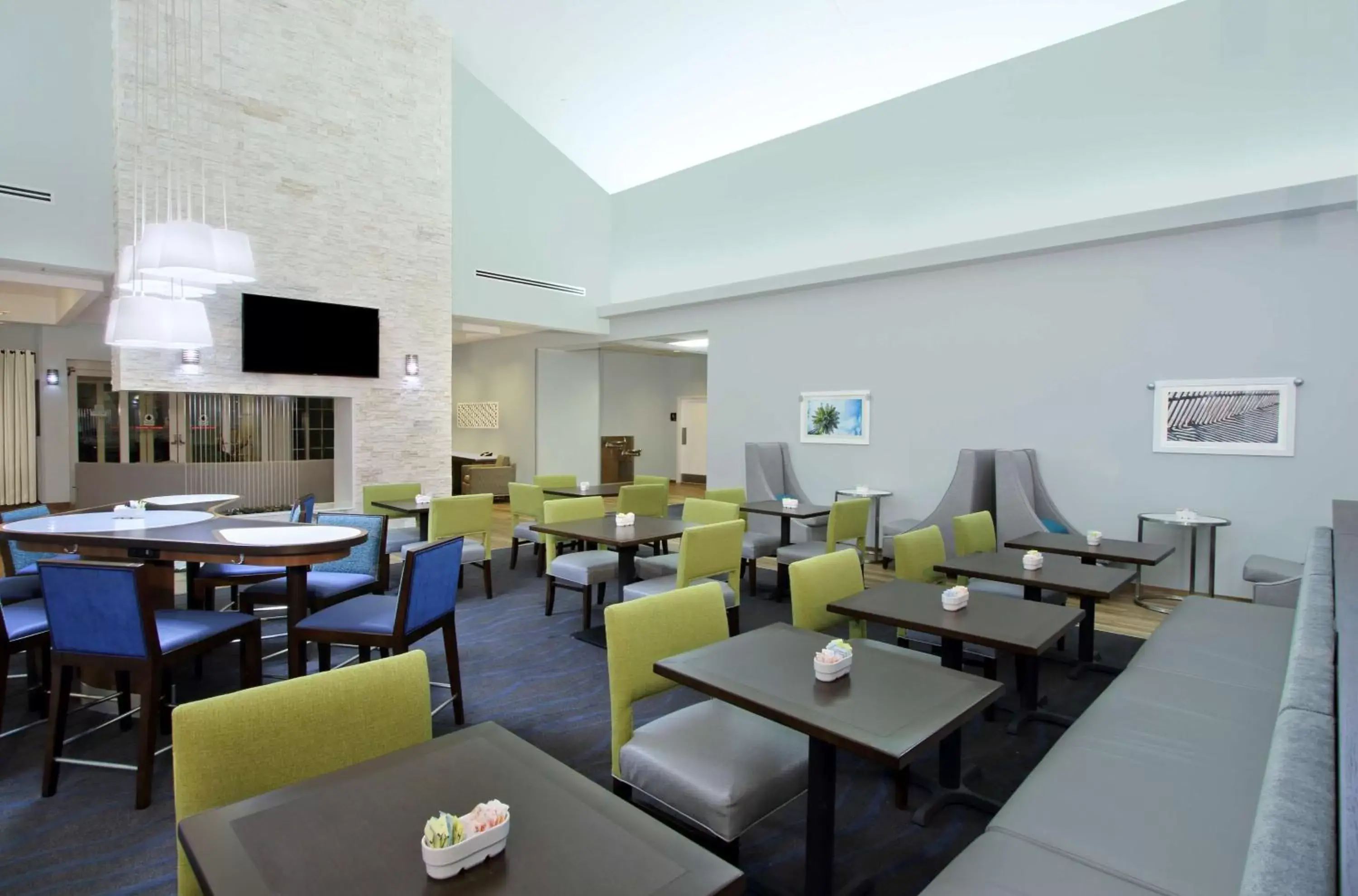 Restaurant/Places to Eat in Homewood Suites by Hilton Miami - Airport West