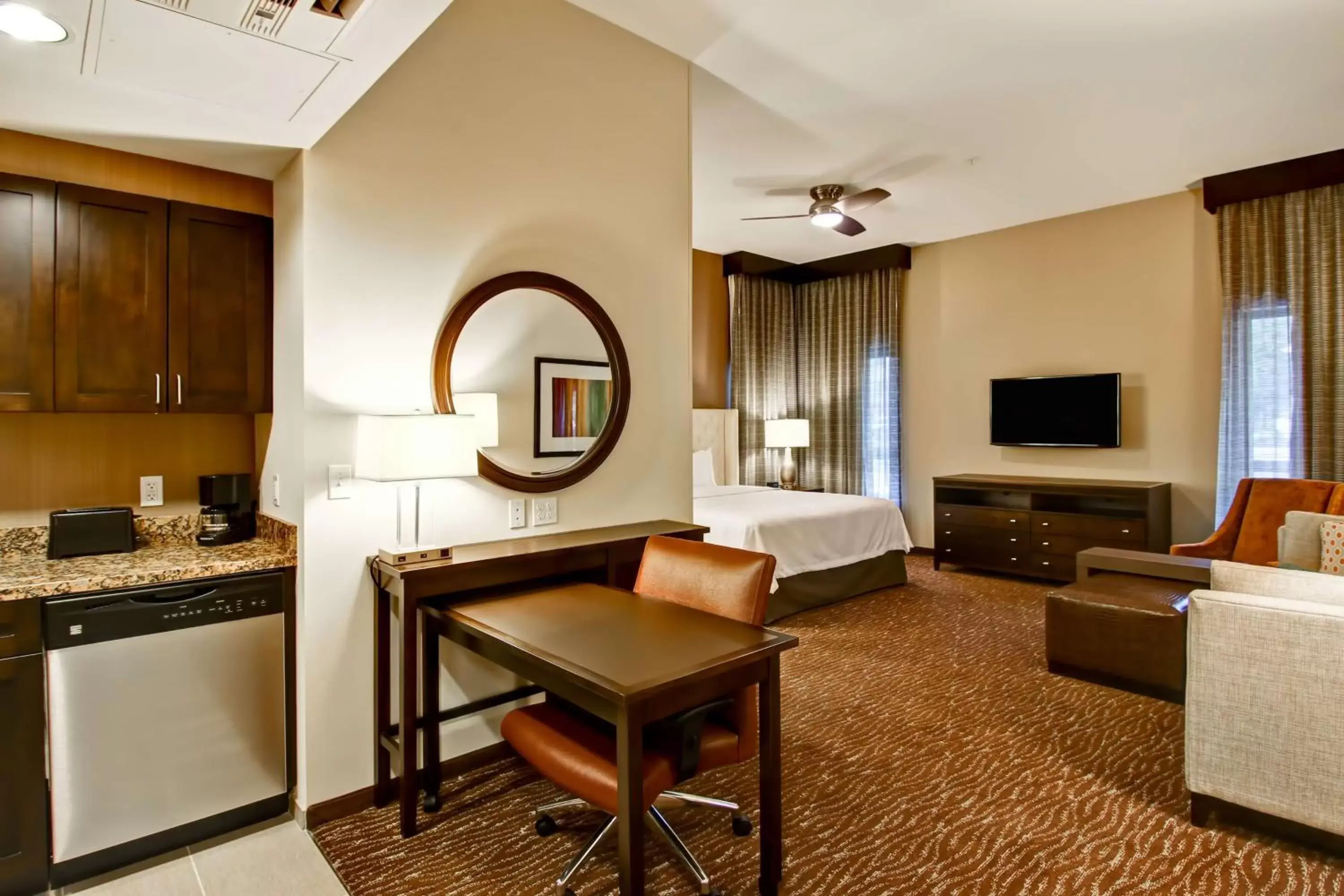 Bedroom, Seating Area in Homewood Suites by Hilton Palo Alto