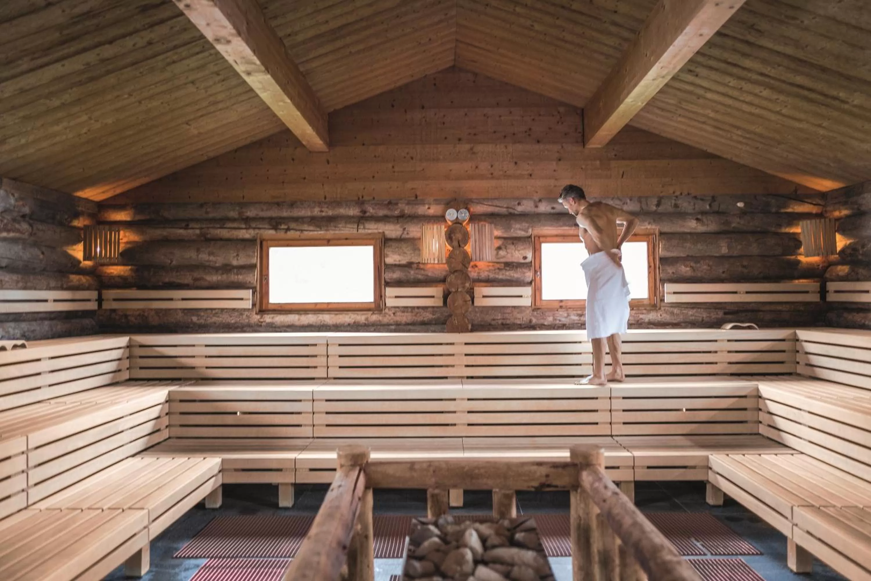 Hot Spring Bath in Aldiana Club Salzkammergut und GrimmingTherme