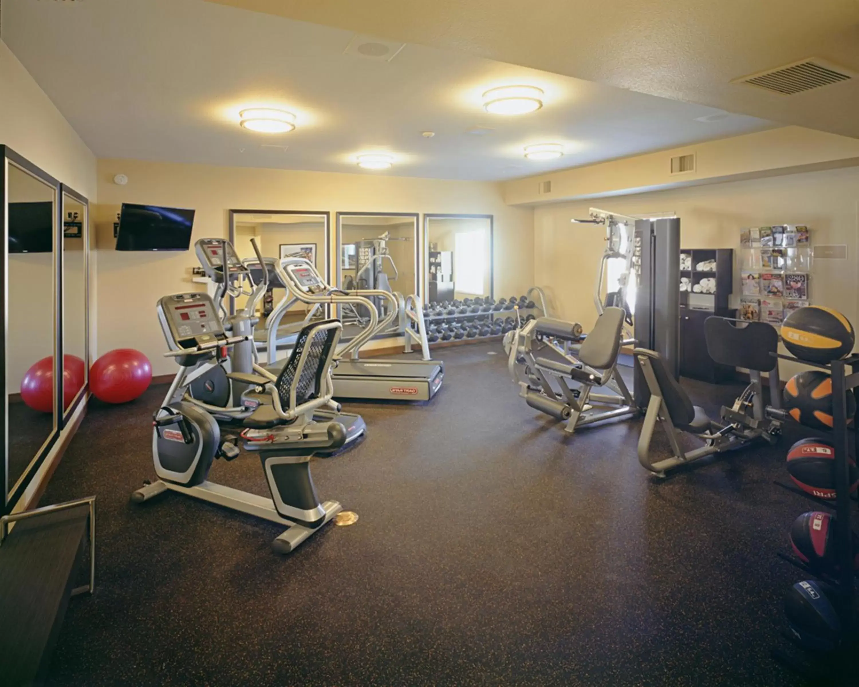 Spa and wellness centre/facilities, Fitness Center/Facilities in Candlewood Suites Fort Collins, an IHG Hotel