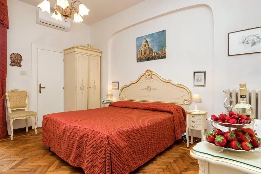 Bed in Villa Albertina