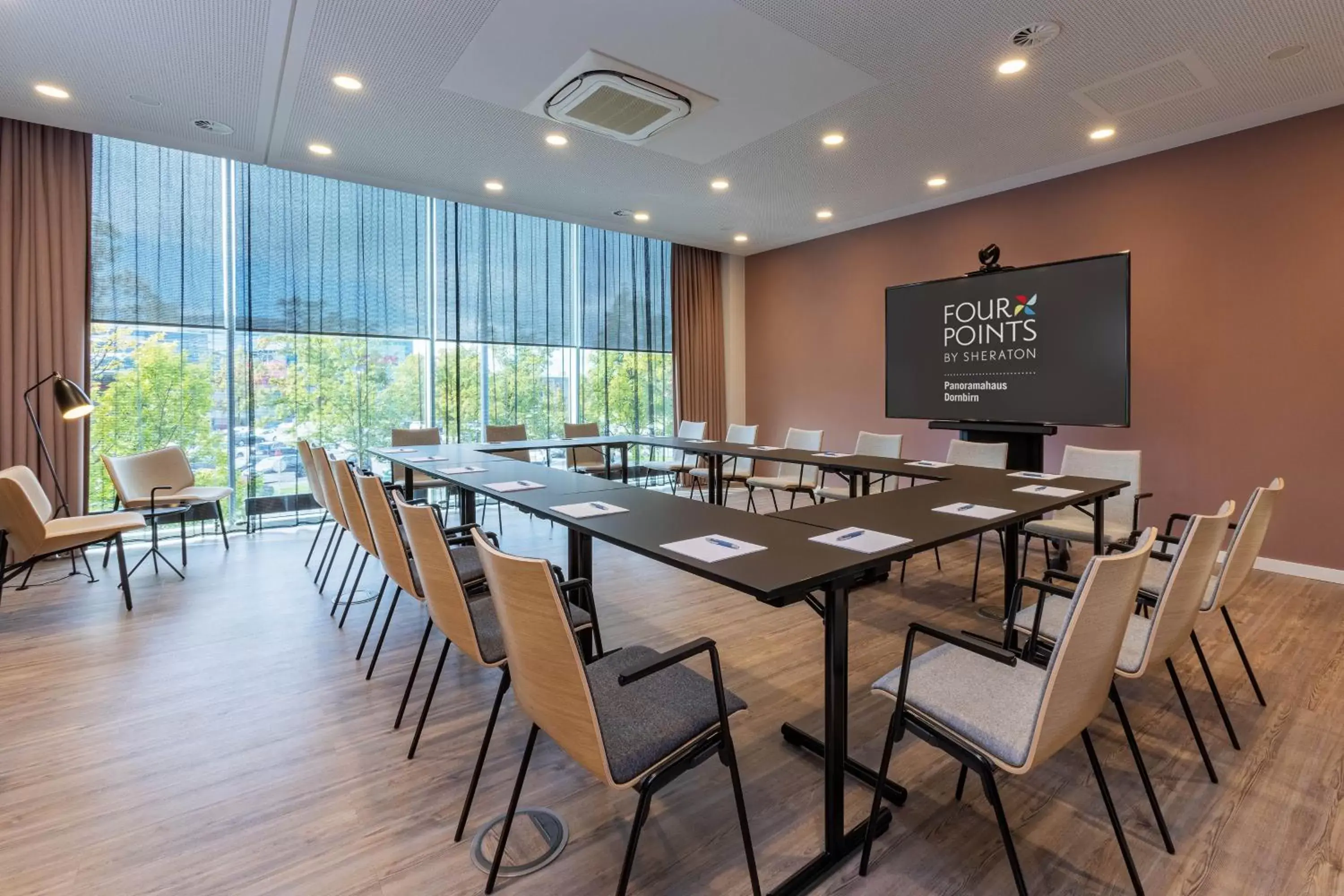 Meeting/conference room in Four Points by Sheraton Panoramahaus Dornbirn