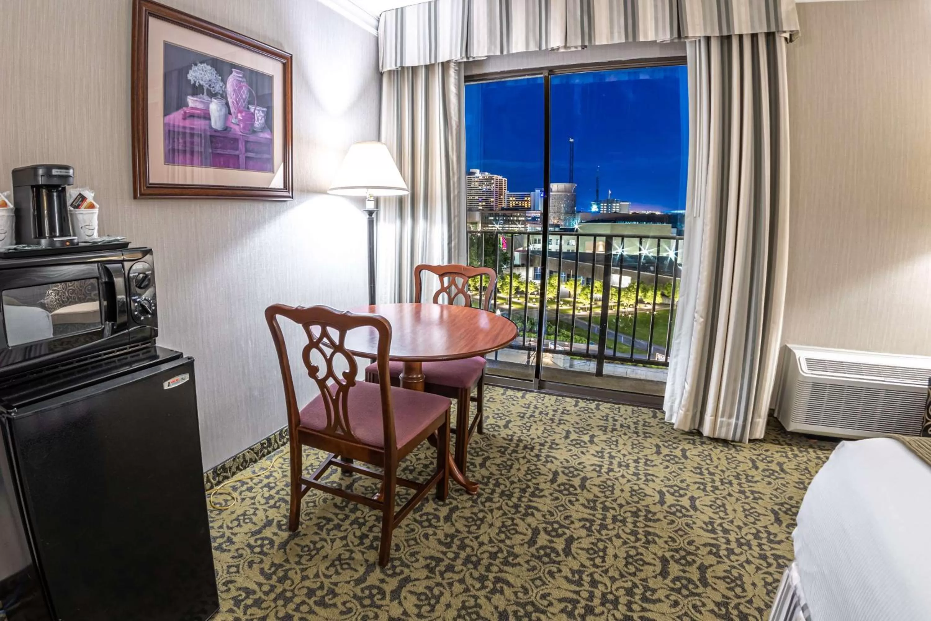 Large King Room - Non-Smoking in Salt Lake Plaza Hotel SureStay Collection by Best Western
