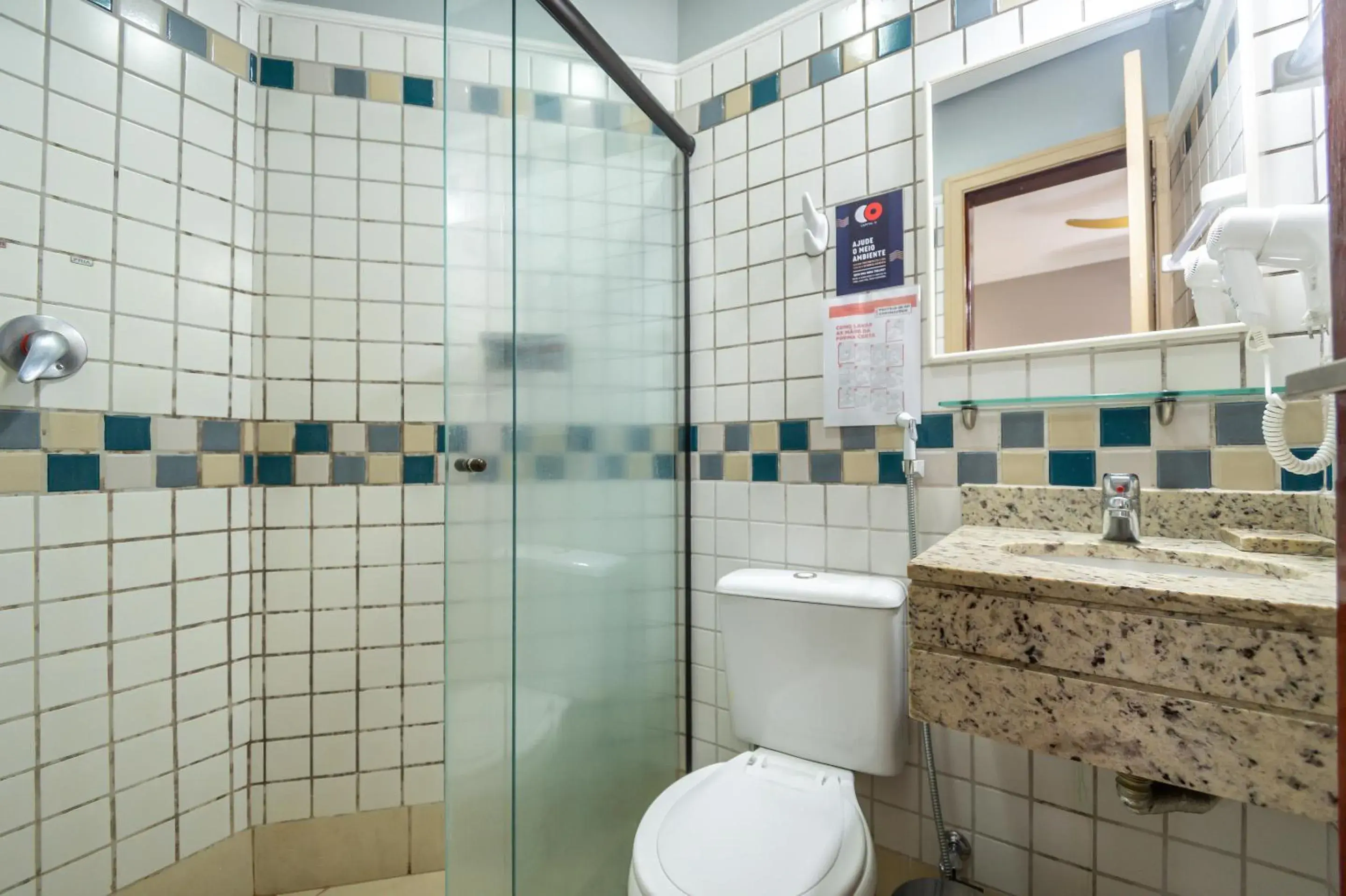 Bathroom in Capital O Piratininga Hotel, Sao Paulo