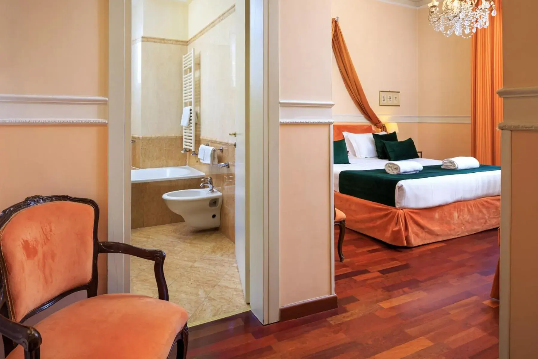 Photo of the whole room, Bathroom in Hotel Villa Carlotta