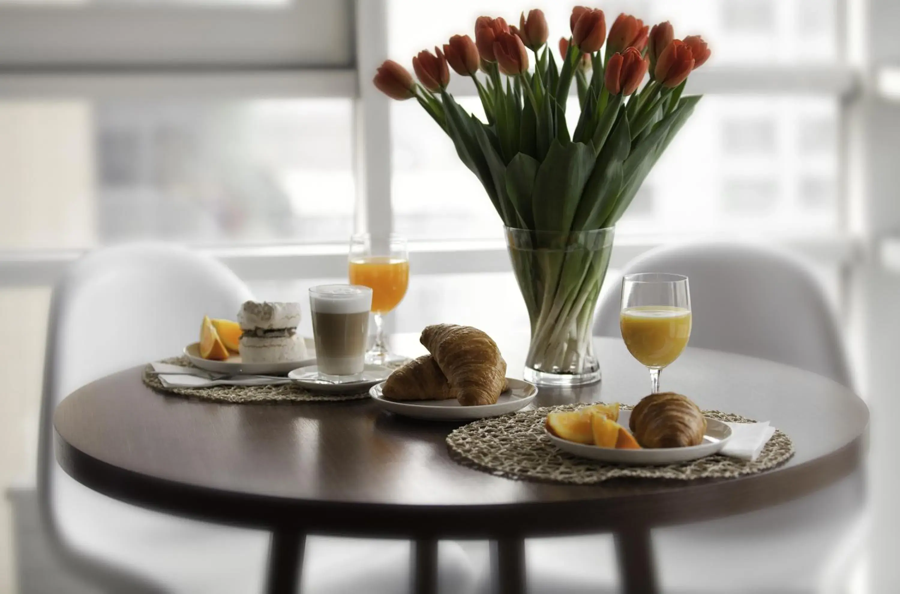 Kitchen or kitchenette, Breakfast in Platinum Residence