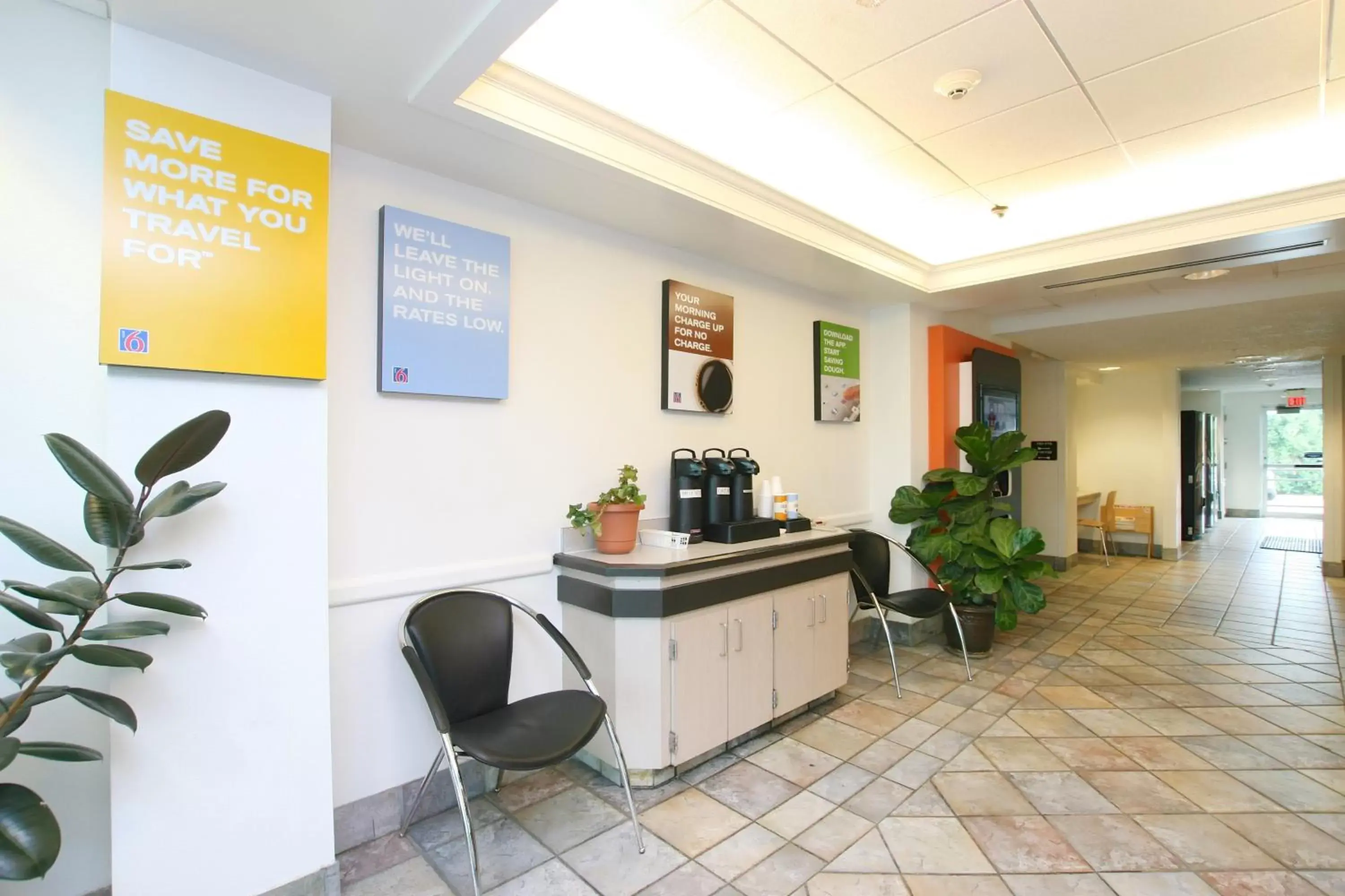 Coffee/tea facilities, Lobby/Reception in Motel 6-Colchester, VT - Burlington