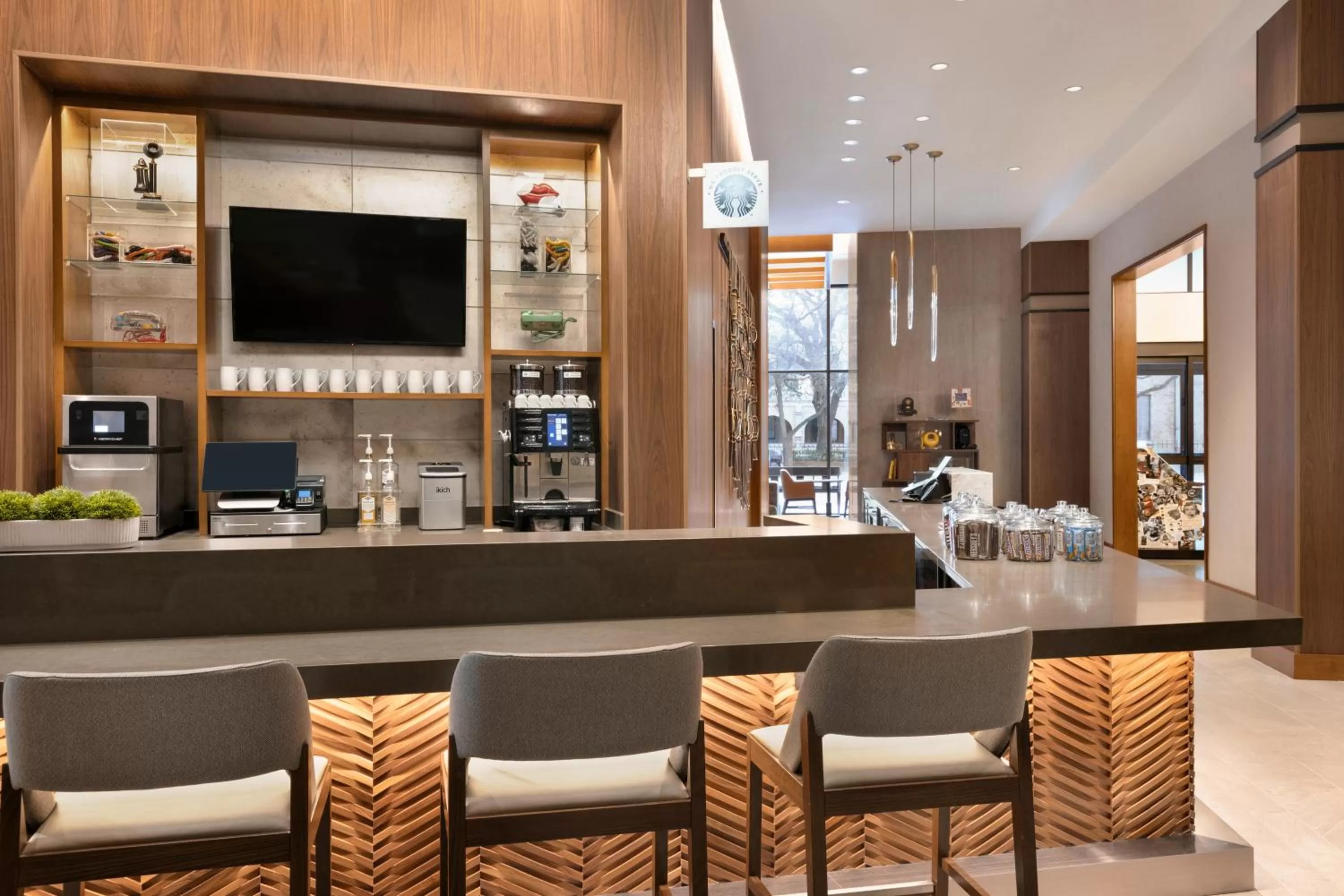 Coffee/tea facilities in Hyatt Place Houston Downtown