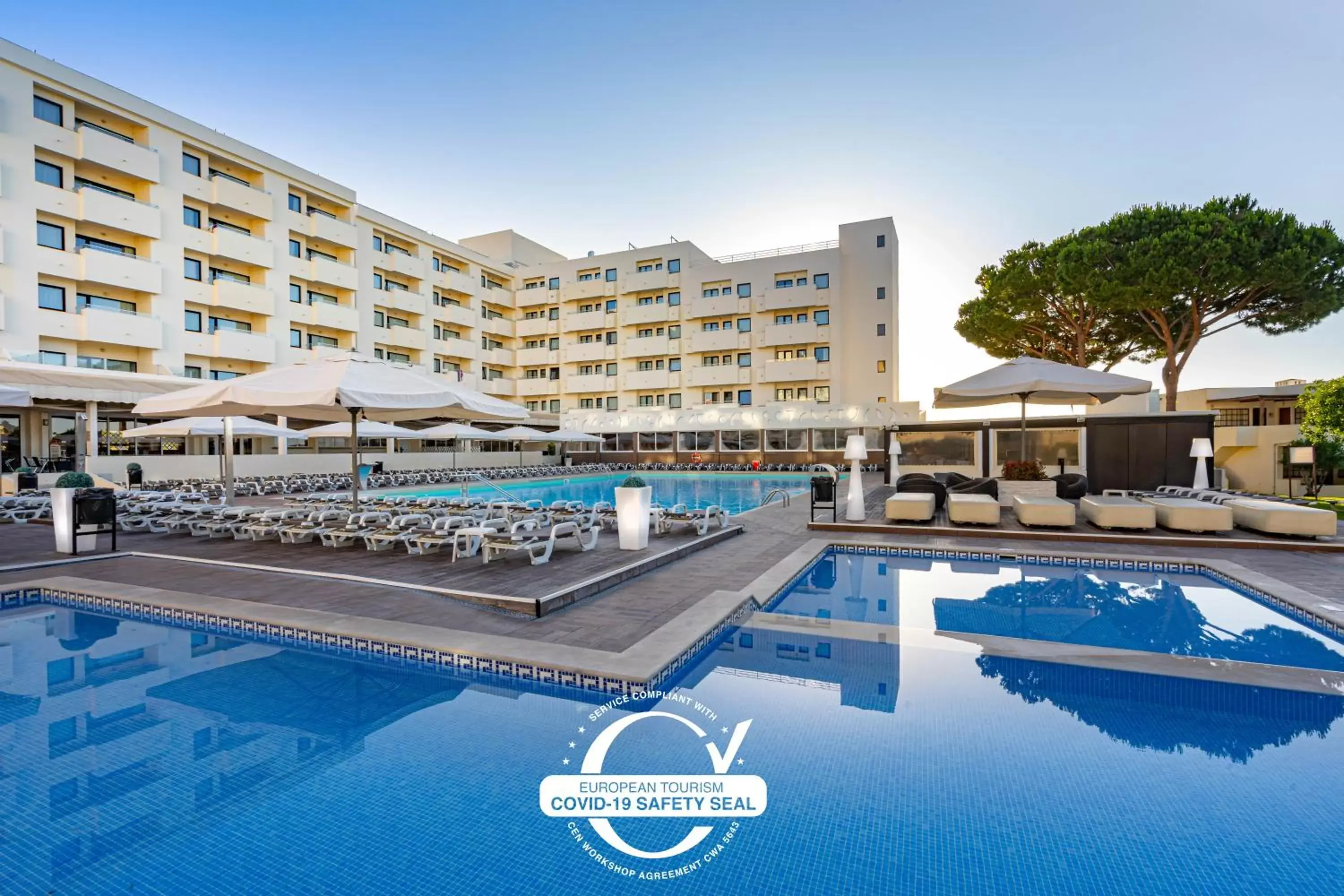 Swimming Pool in Albufeira Sol Hotel & Spa