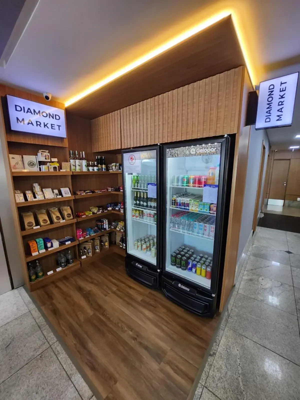 vending machine, Supermarket/Shops in Nobile Suites Diamond