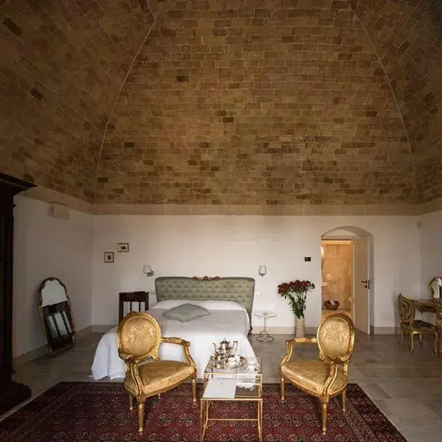 Photo of the whole room, Bed in Masseria Fontana di Vite