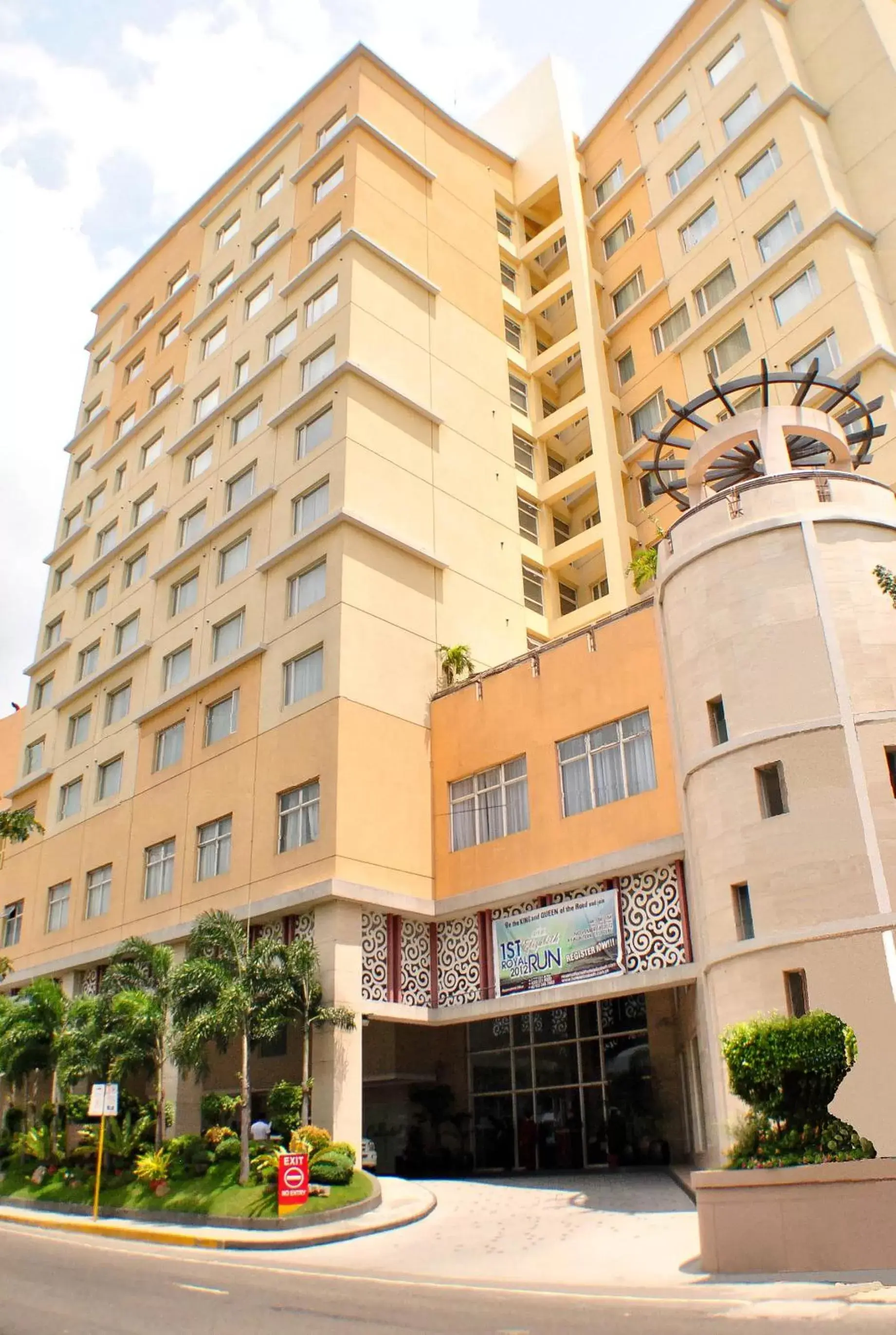 Facade/entrance, Property Building in Hotel Elizabeth Cebu