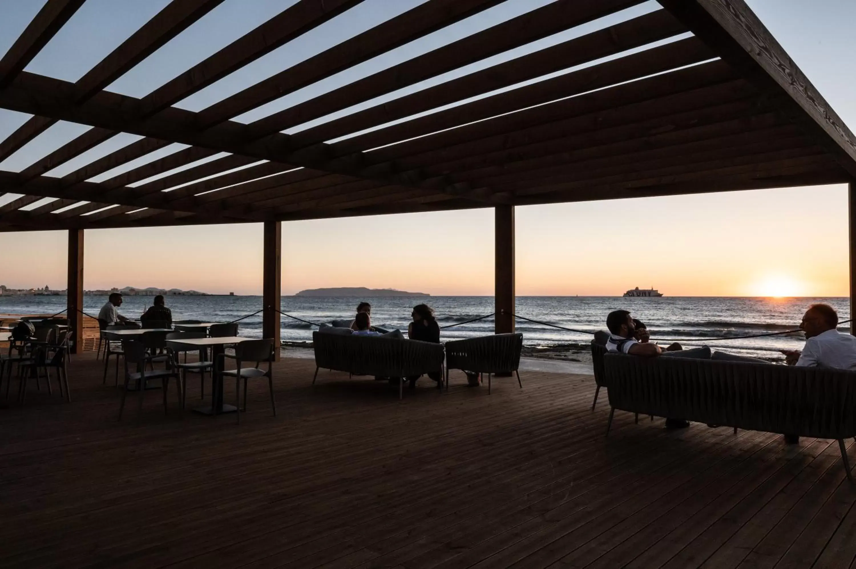 Restaurant/places to eat in Hotel Punta Tipa Restaurant/places to eat in Hotel Punta Tipa