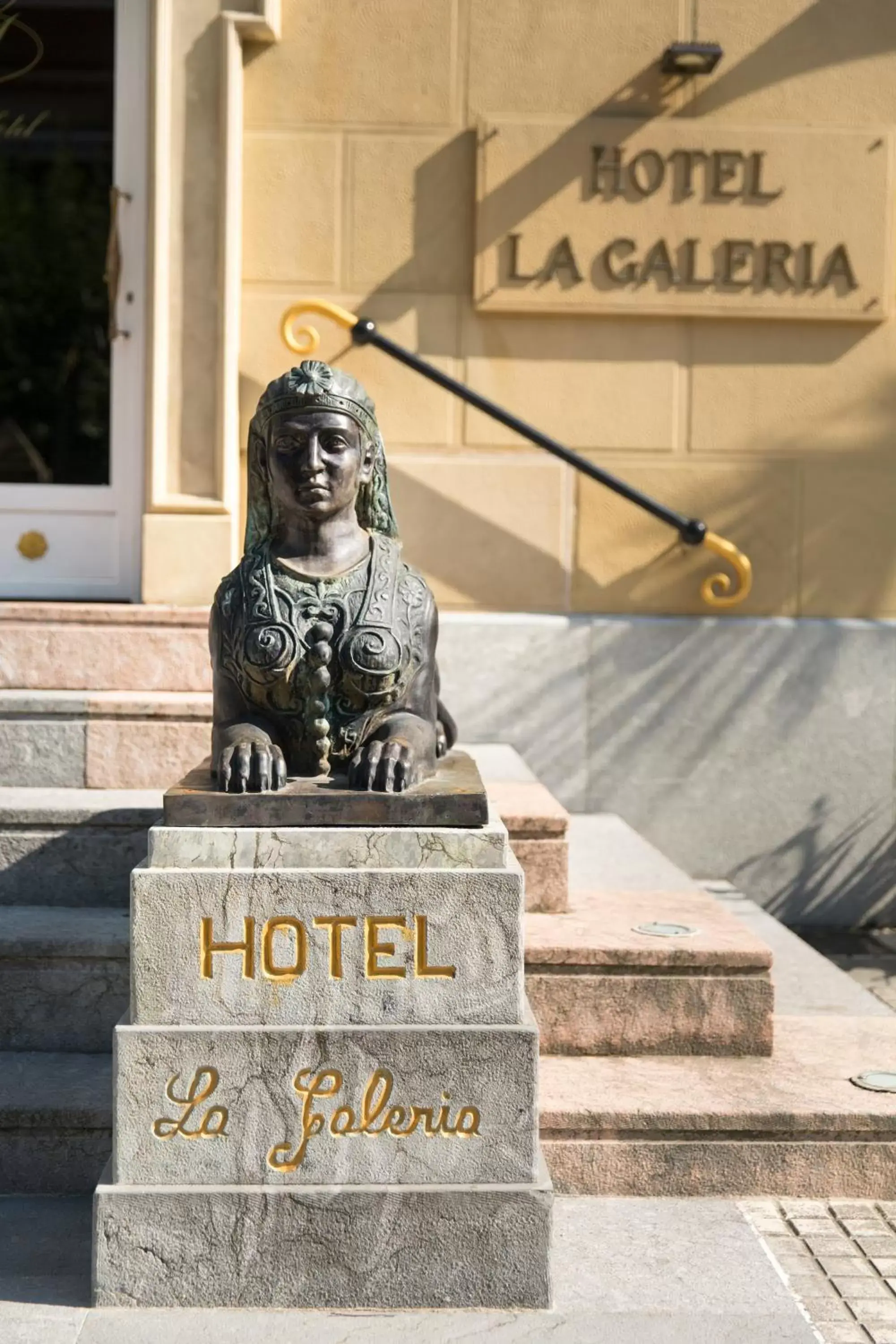 Facade/entrance, Property Logo/Sign in La Galería