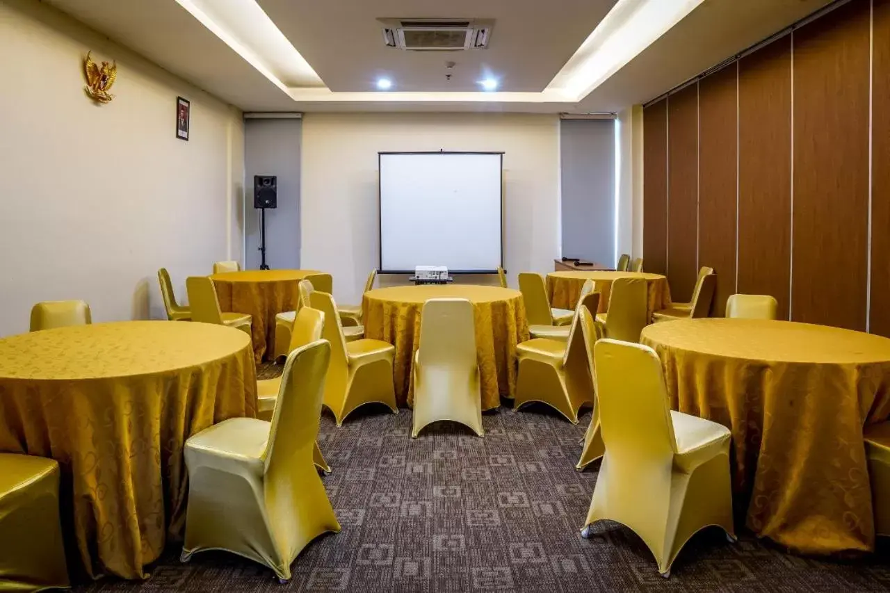 Meeting/conference room in Terraz Tree Hotel Jakarta