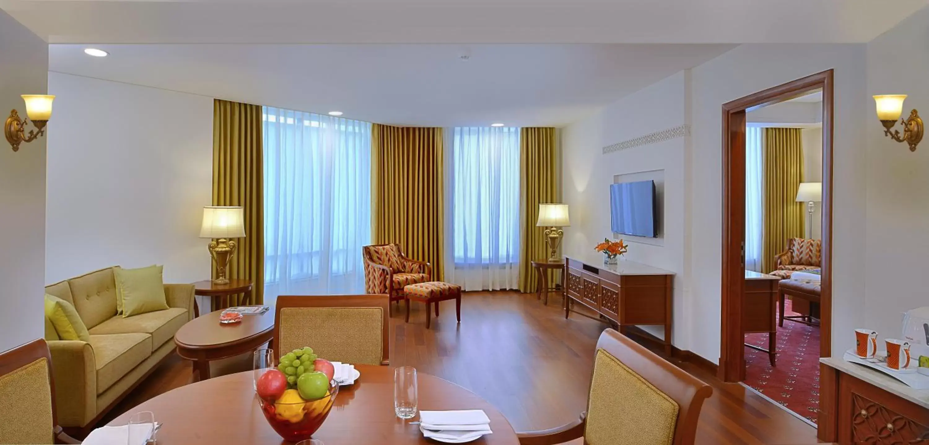 Living room in Fortune Park BBD, Lucknow - Member ITC Hotels' Group Living room in Fortune Park BBD, Lucknow - Member ITC Hotels' Group