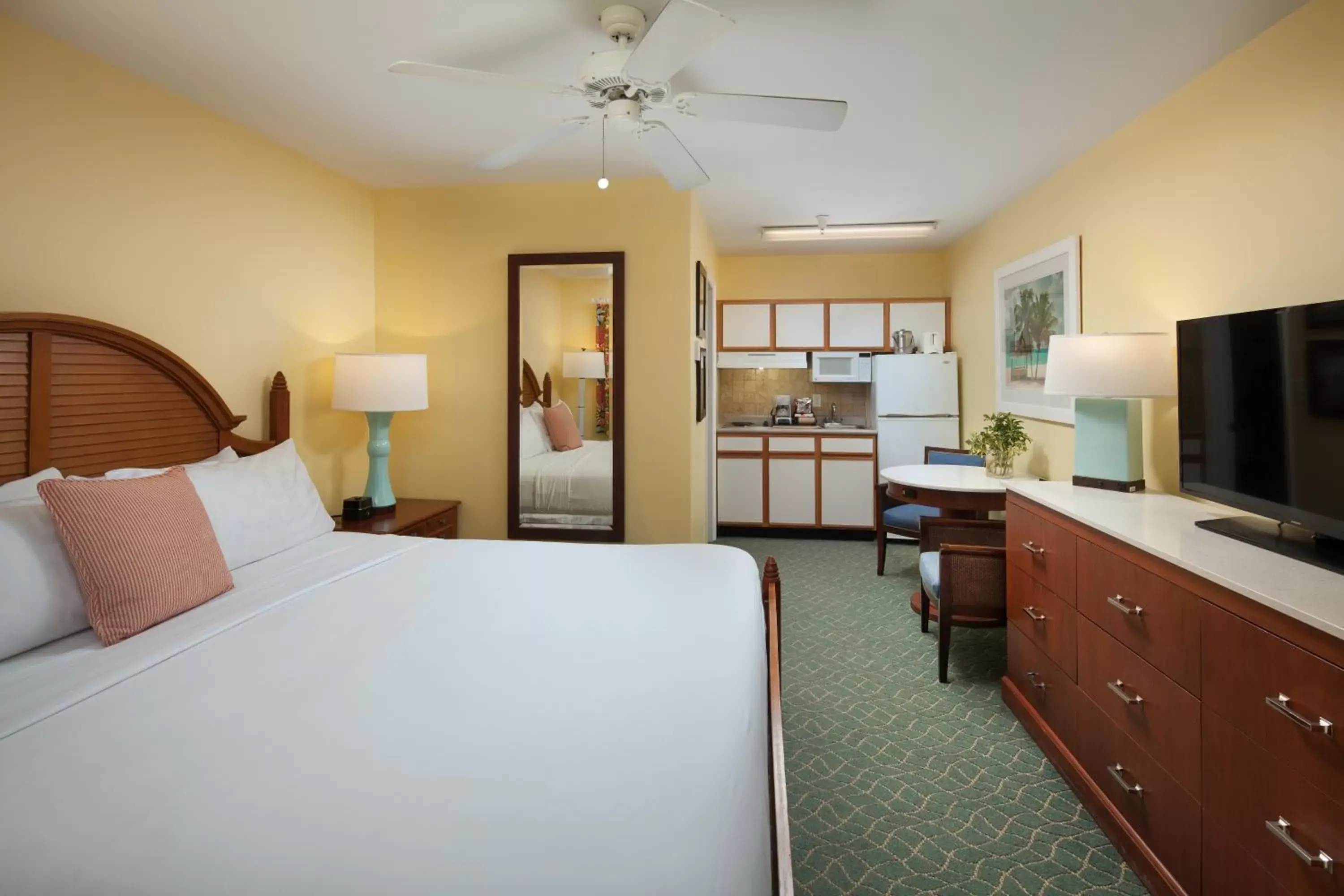 Bedroom in Sunshine Suites Resort