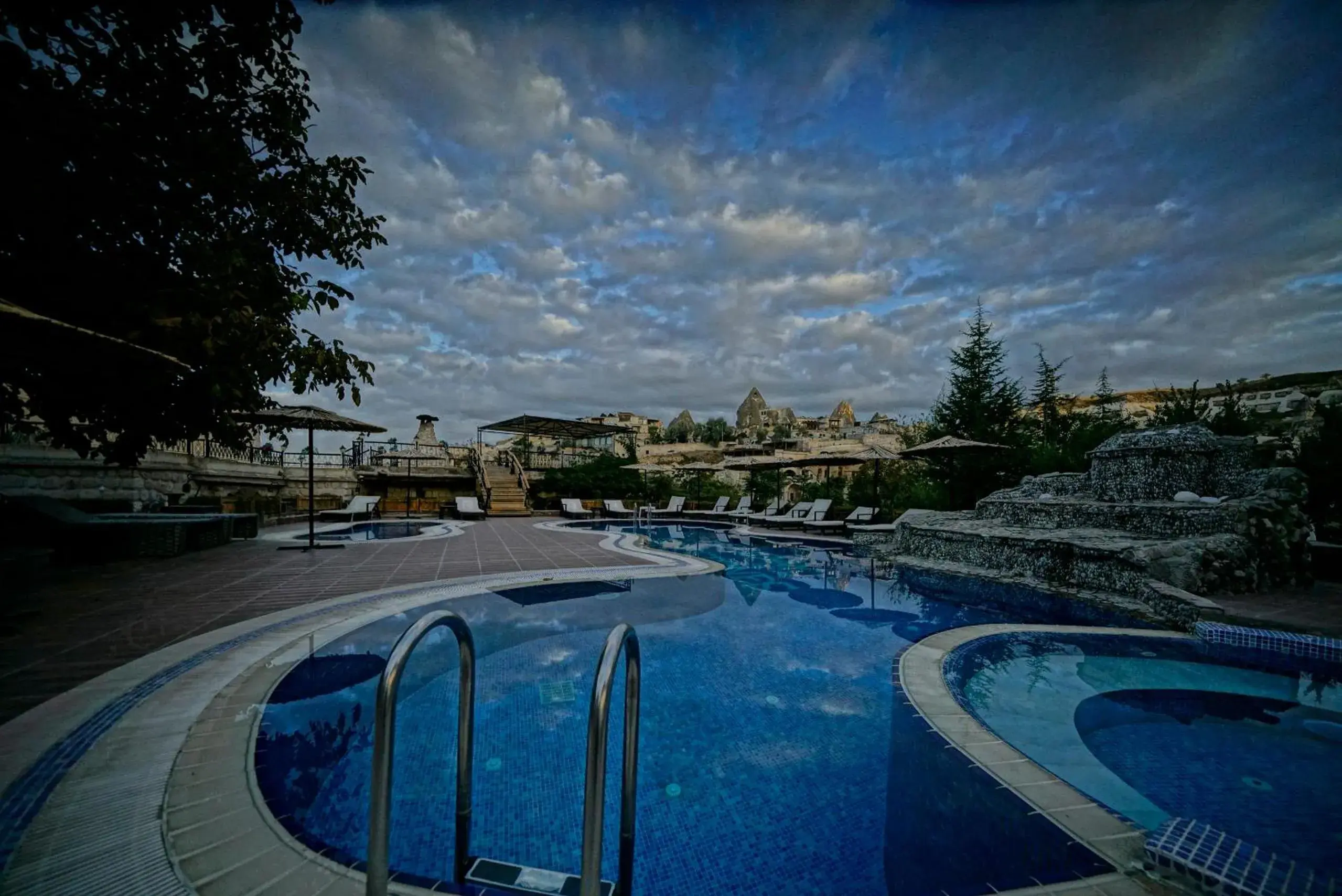 Day, Swimming Pool in Holiday Cave Hotel