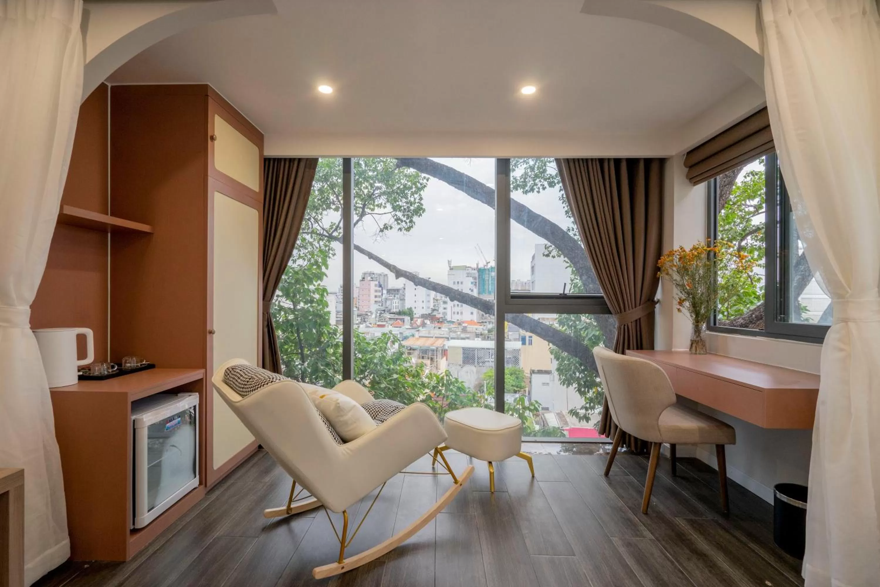 Property building, Seating Area in SAZI HOTEL - BÙI THỊ XUÂN