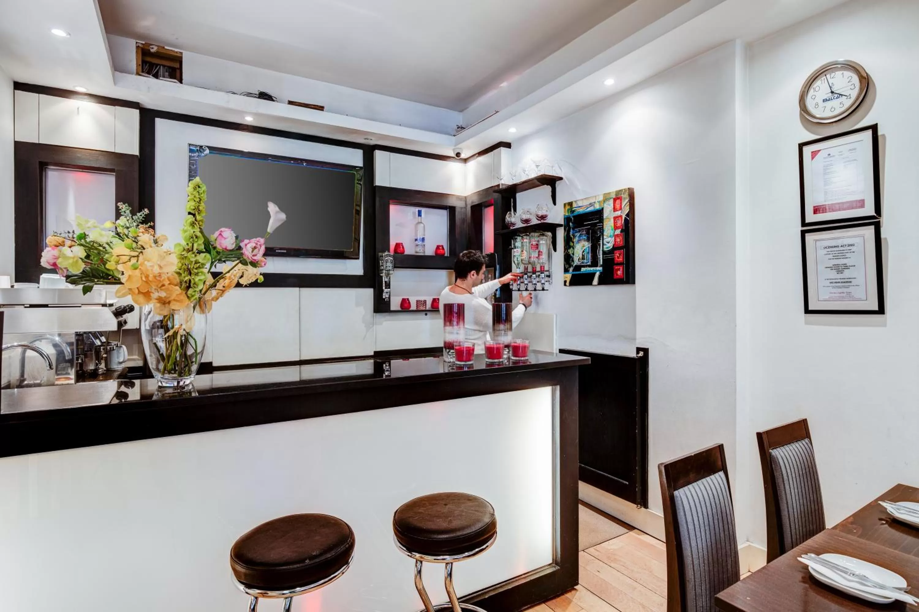 Admiral Hotel at Park Avenue