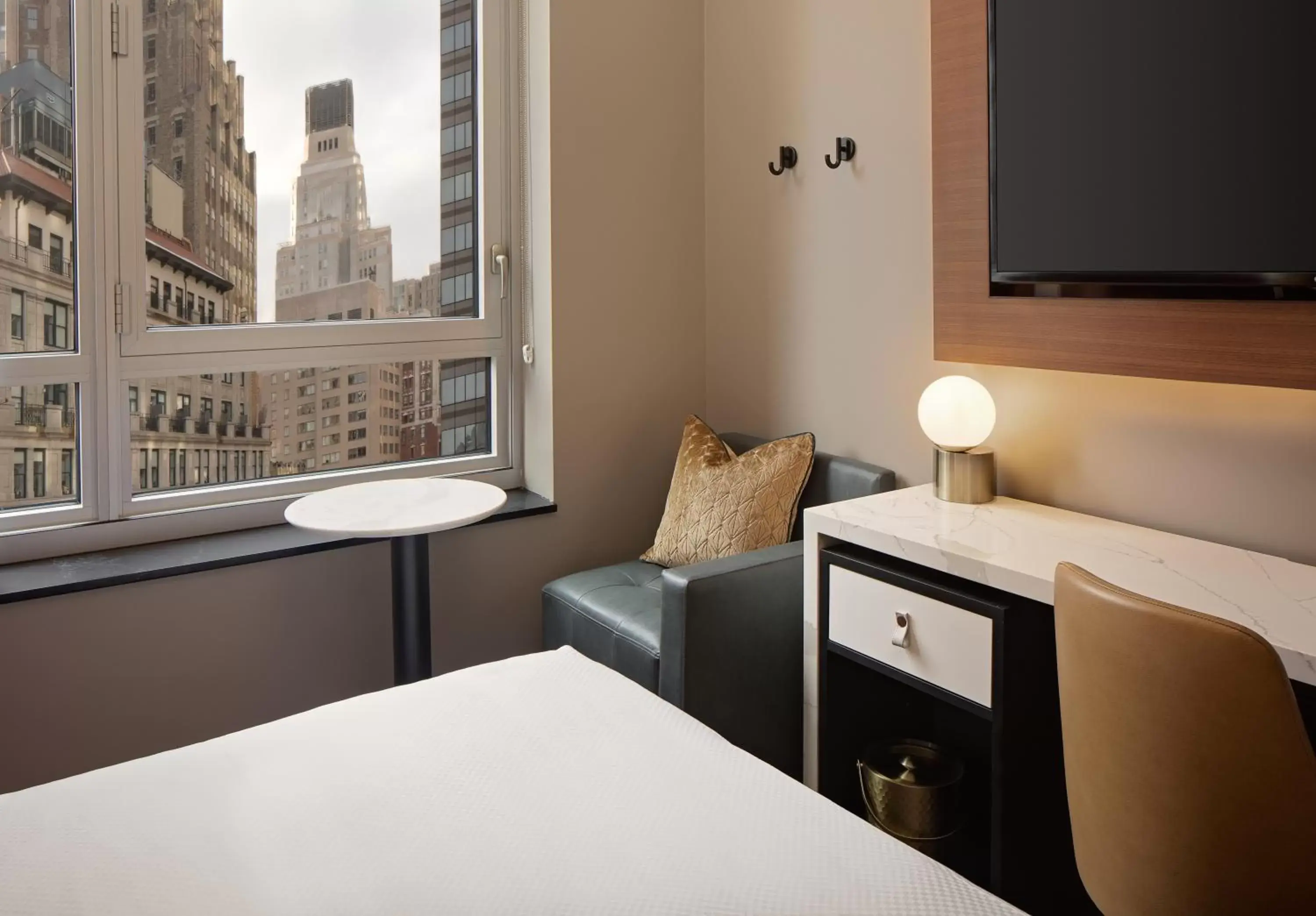 City view, Bed in Hotel Indigo NYC Downtown - Wall Street, an IHG Hotel
