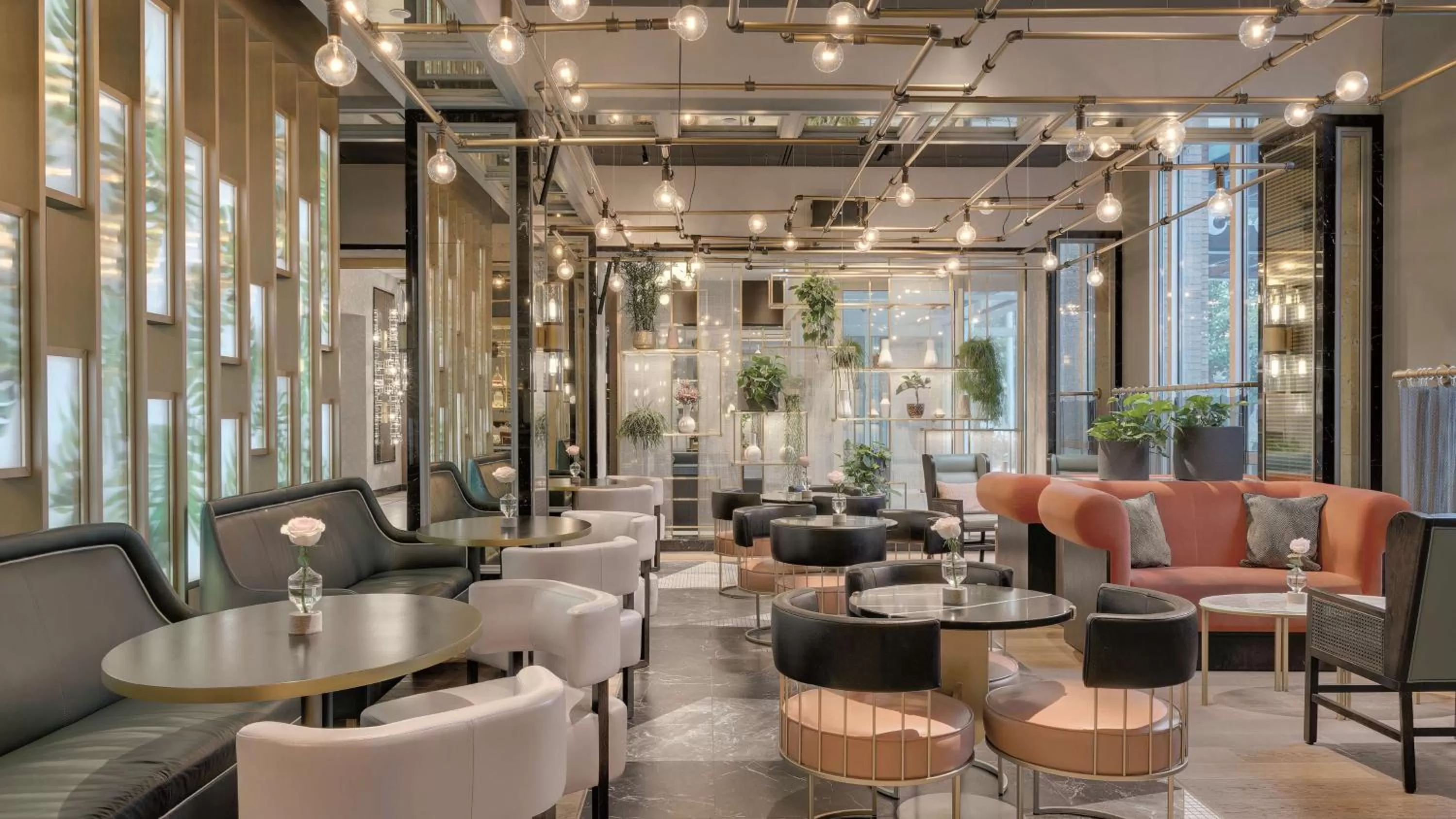 Lounge or bar in Hilton Munich City