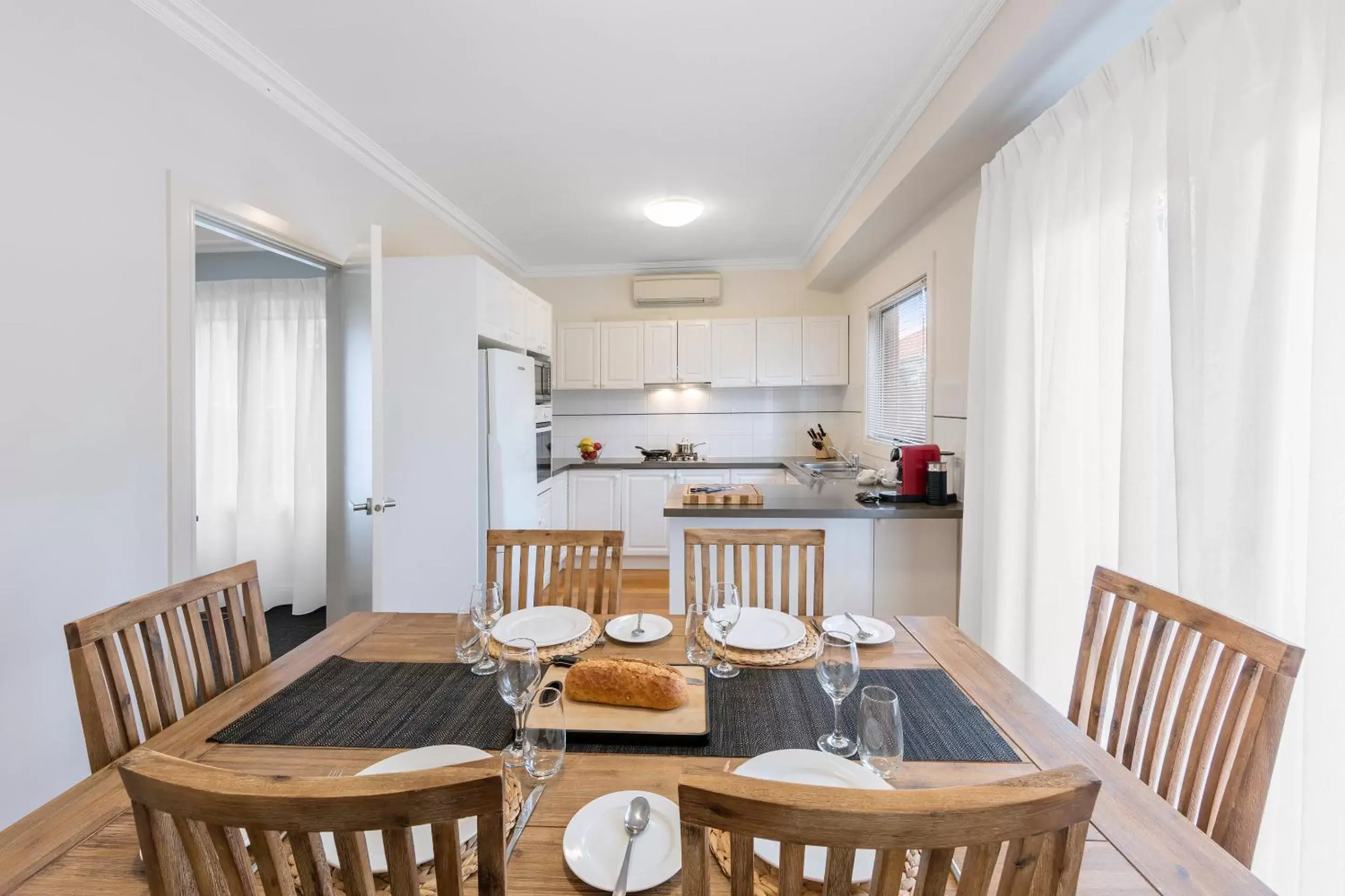 Dining Area in Kimberley Gardens Hotel, Serviced Apartments and Serviced Villas