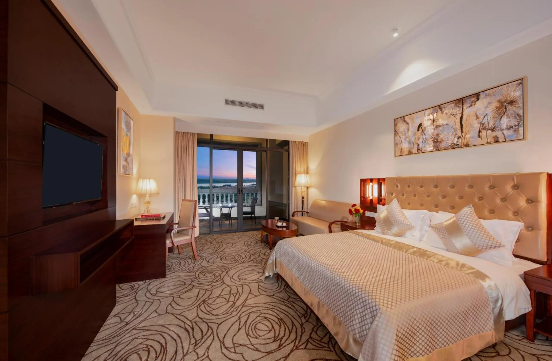 Bed in Wyndham Garden Haikou South