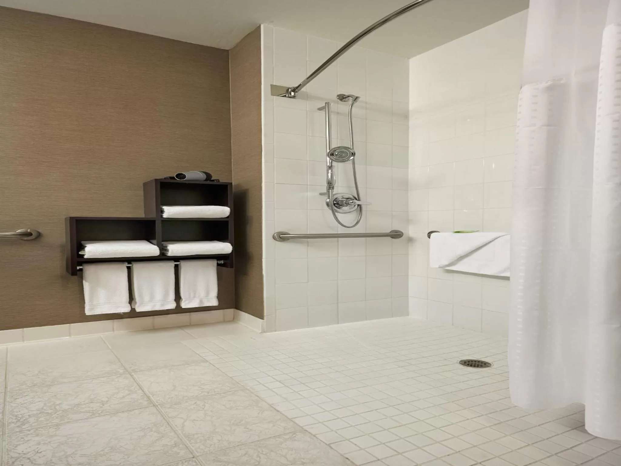 Shower in Holiday Inn Express & Suites Naples Downtown - 5th Avenue by IHG