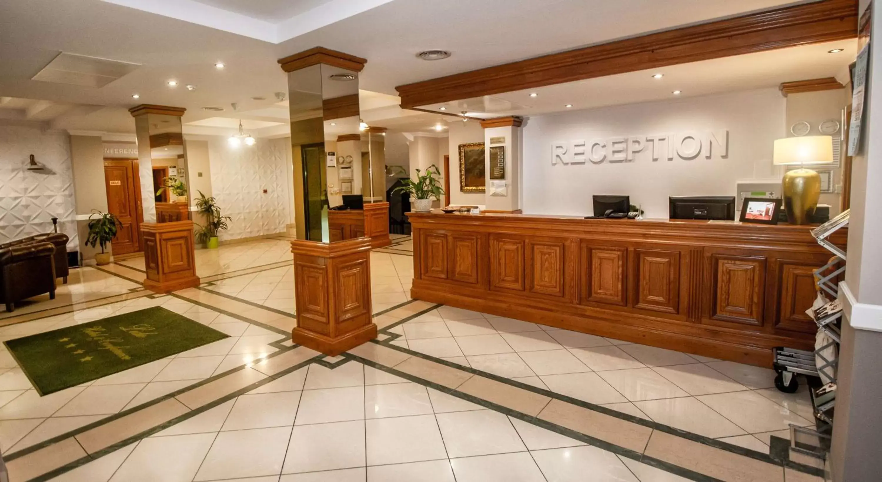 Lobby or reception in Best Western Plus Lido Hotel Lobby or reception in Best Western Plus Lido Hotel