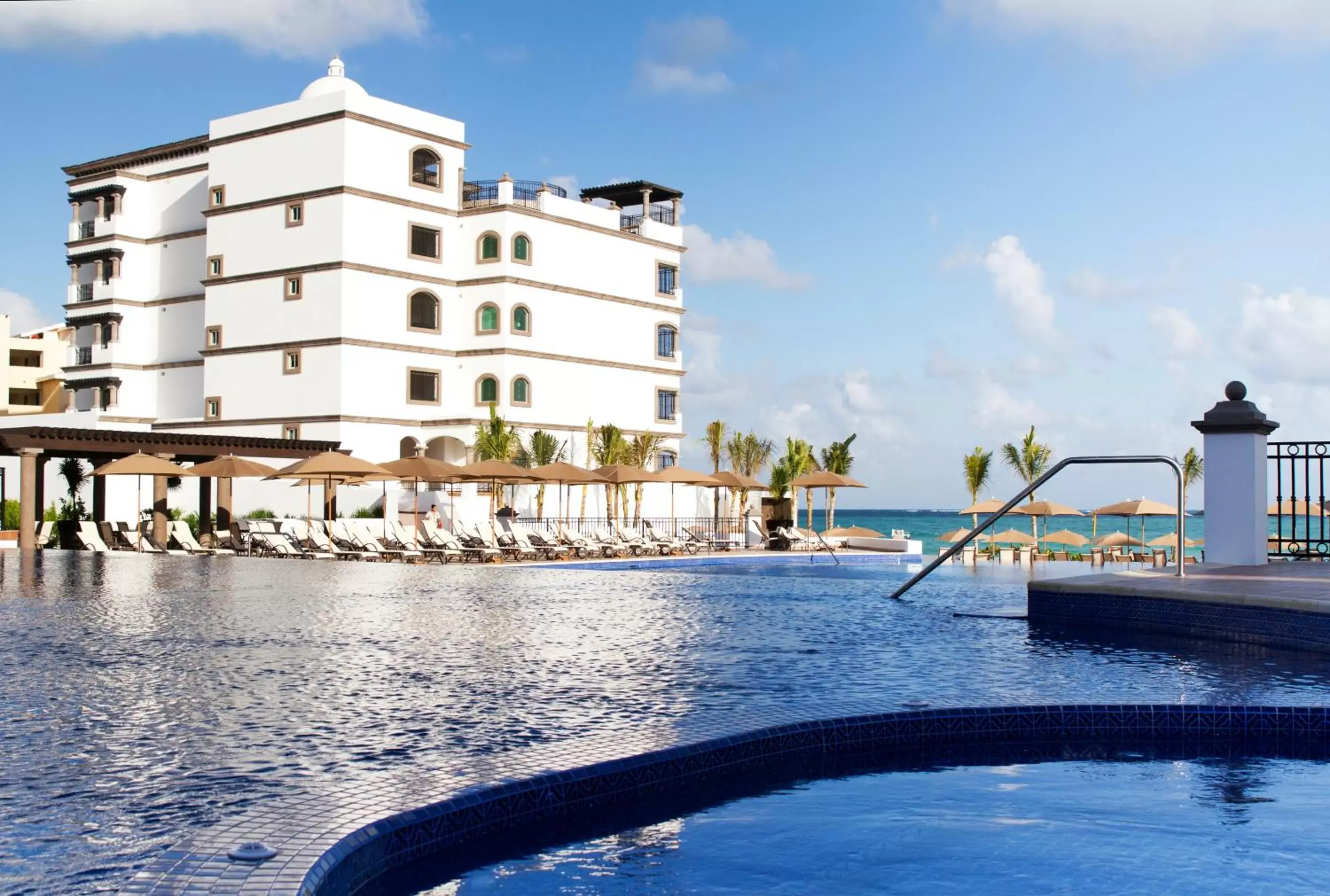 Facade/entrance, Swimming Pool in Grand Residences Riviera Cancun, All Inclusive