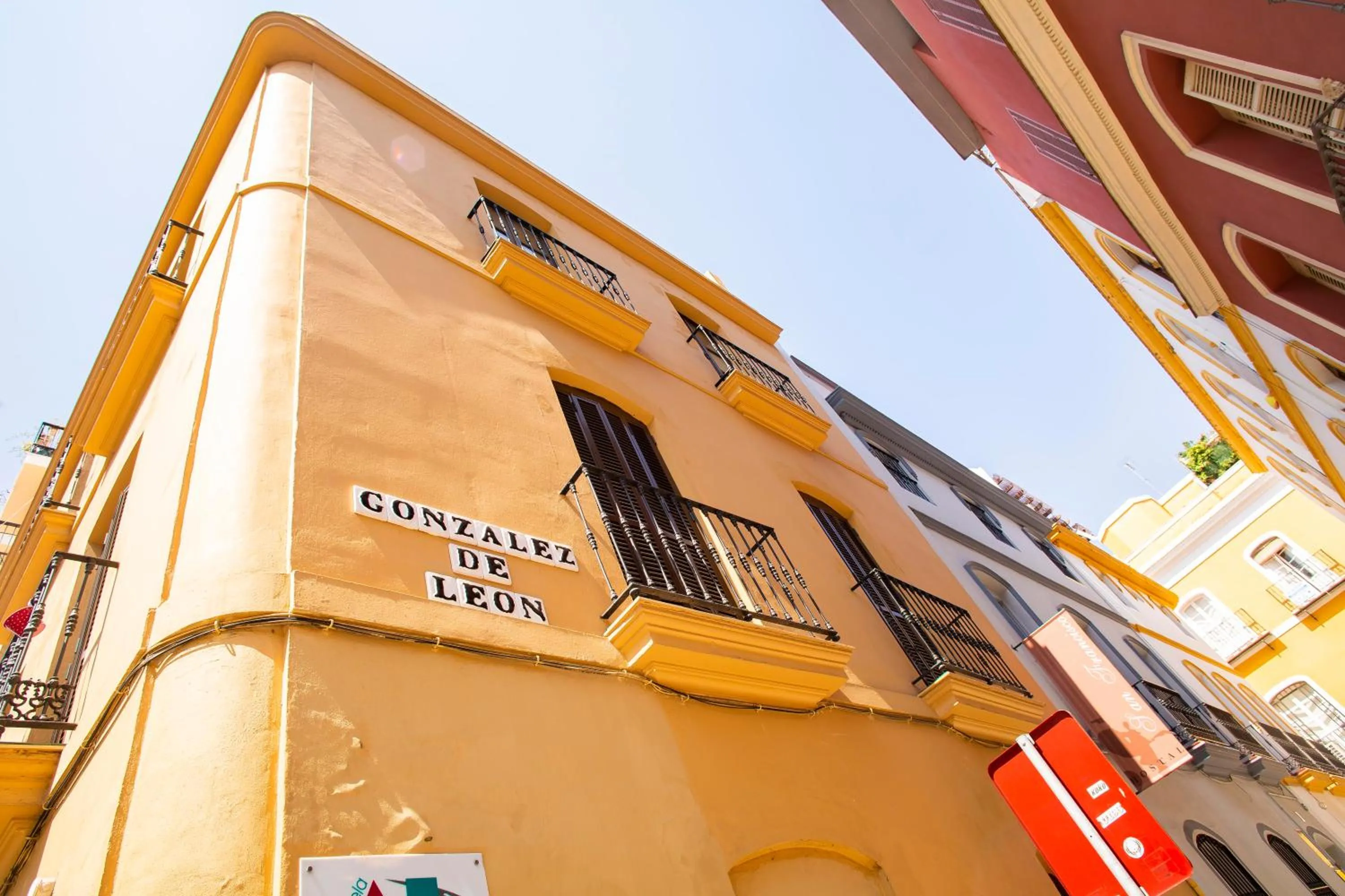 Property building in Hostal San Francisco