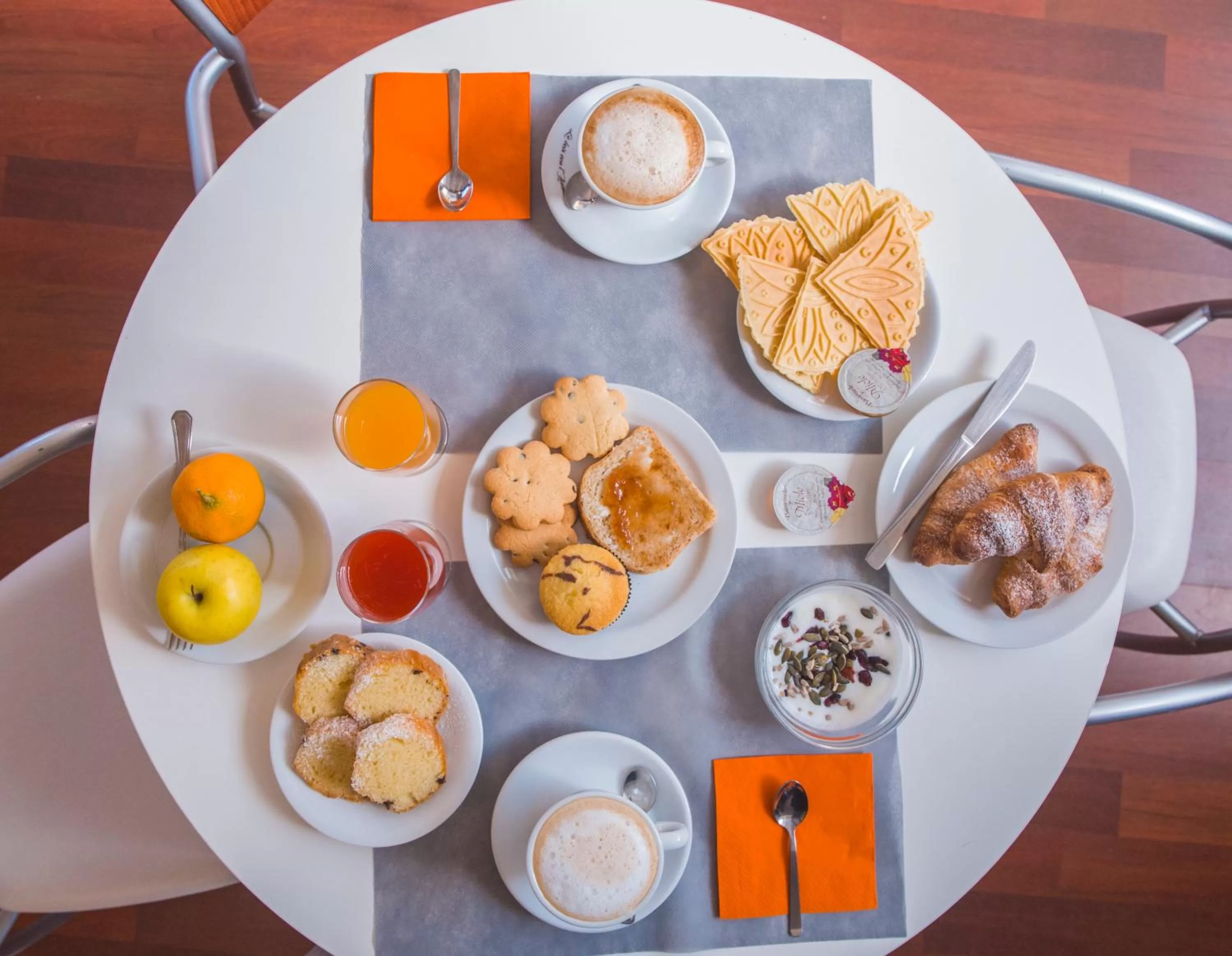 Food and drinks in Hotel Prestige