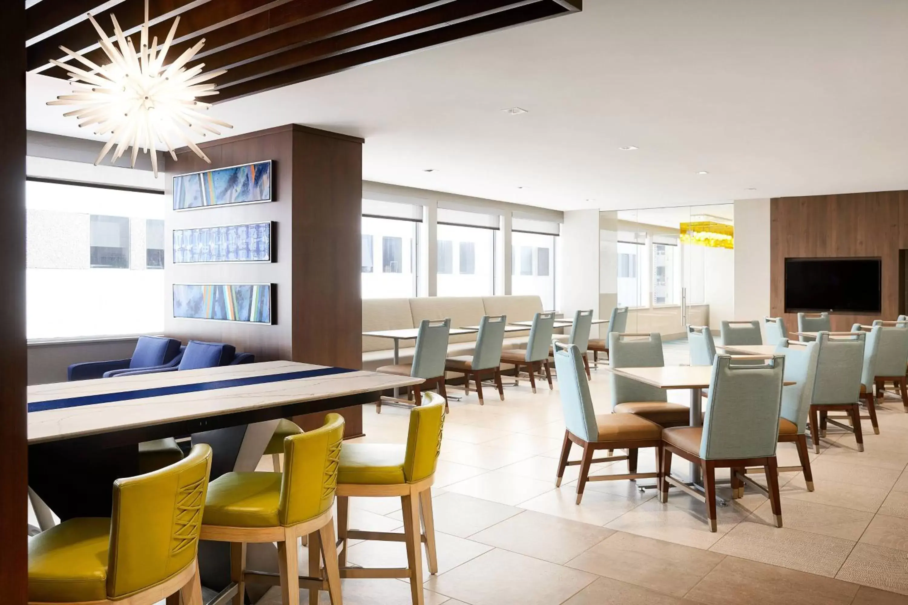 Breakfast, Restaurant/Places to Eat in Residence Inn by Marriott Dallas Downtown