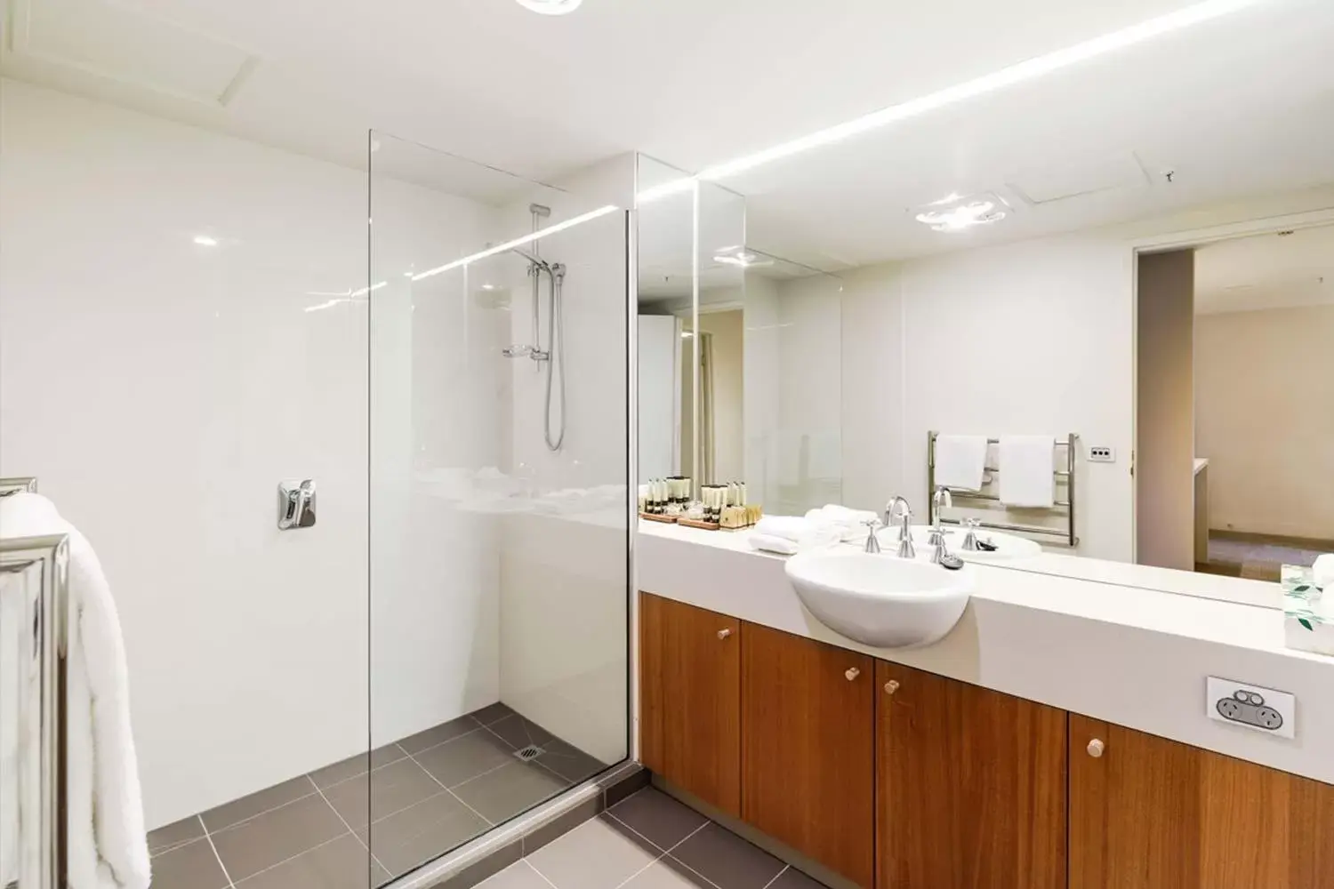 Bathroom in The Old Woolstore Apartment Hotel