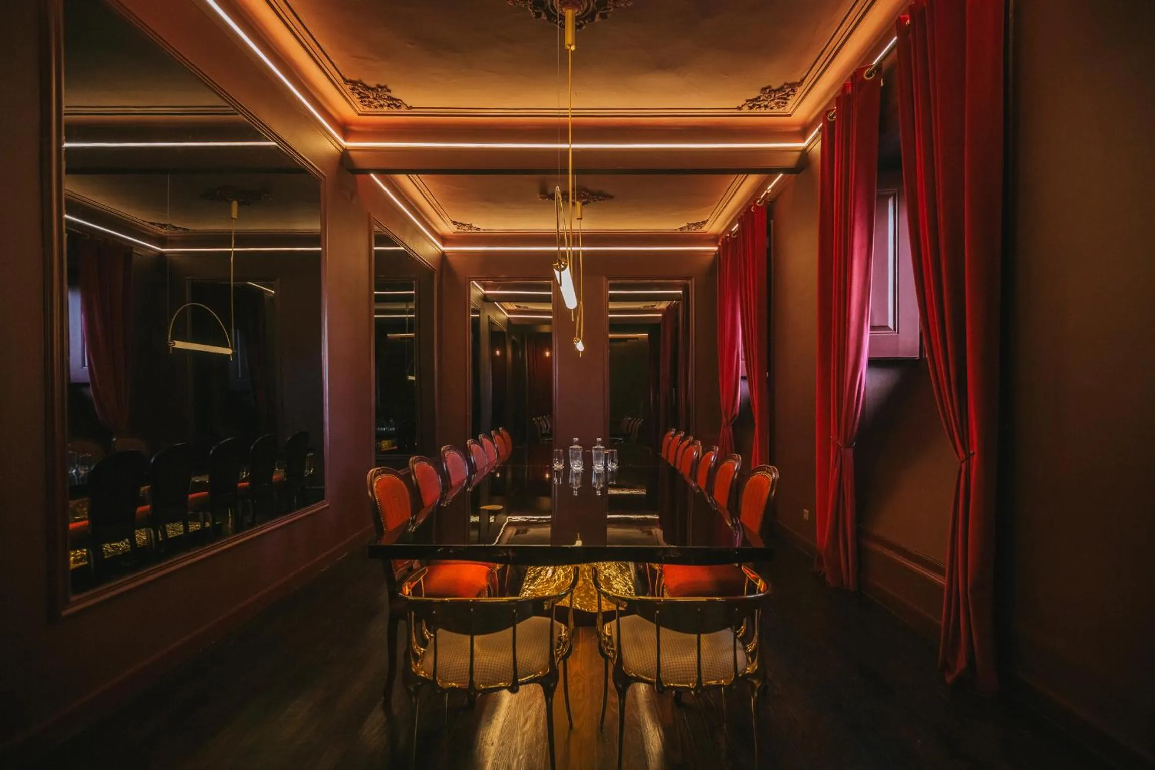 Meeting/conference room in Torel Palace Lisbon