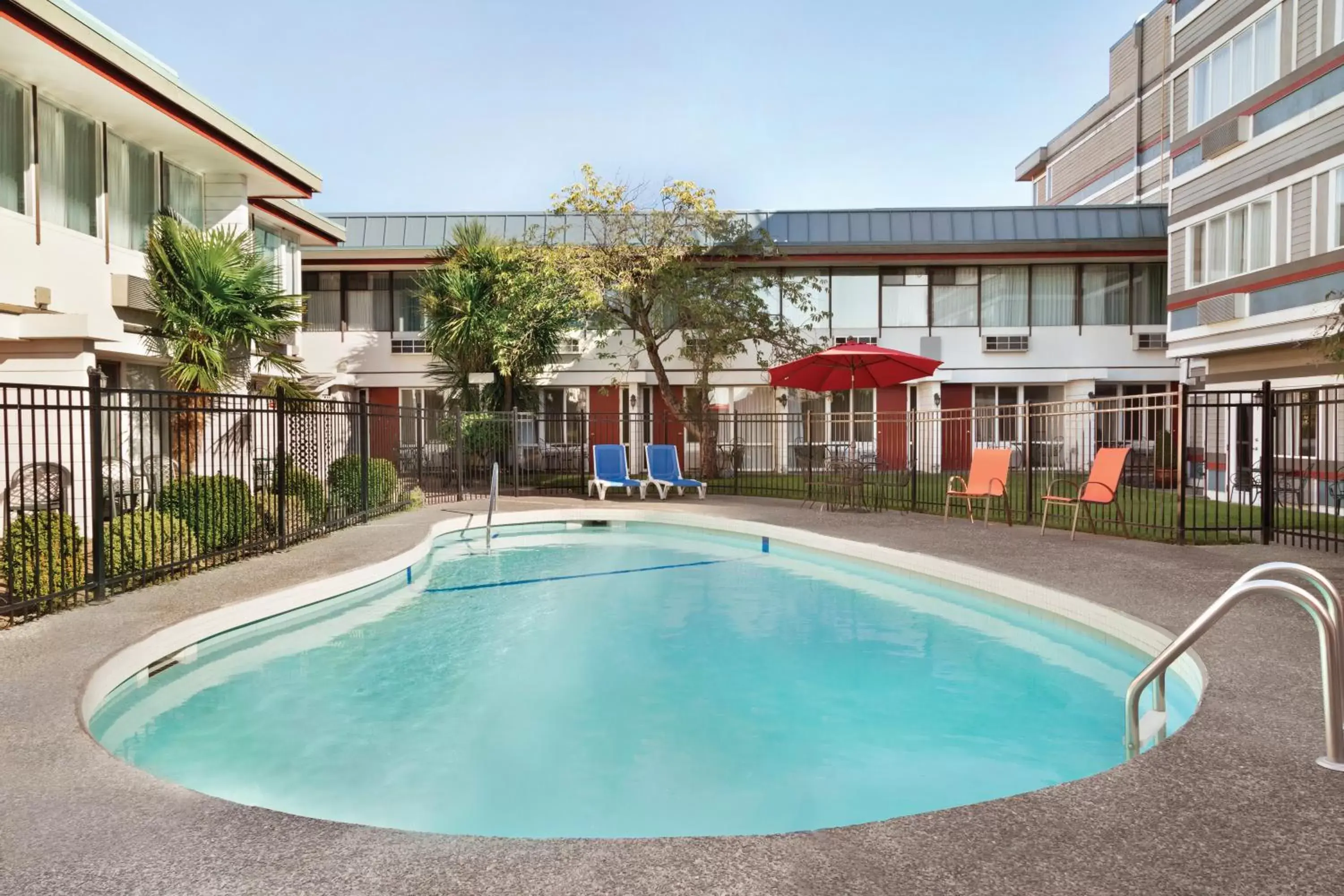 , Swimming Pool in Days Inn by Wyndham Victoria Airport Sidney